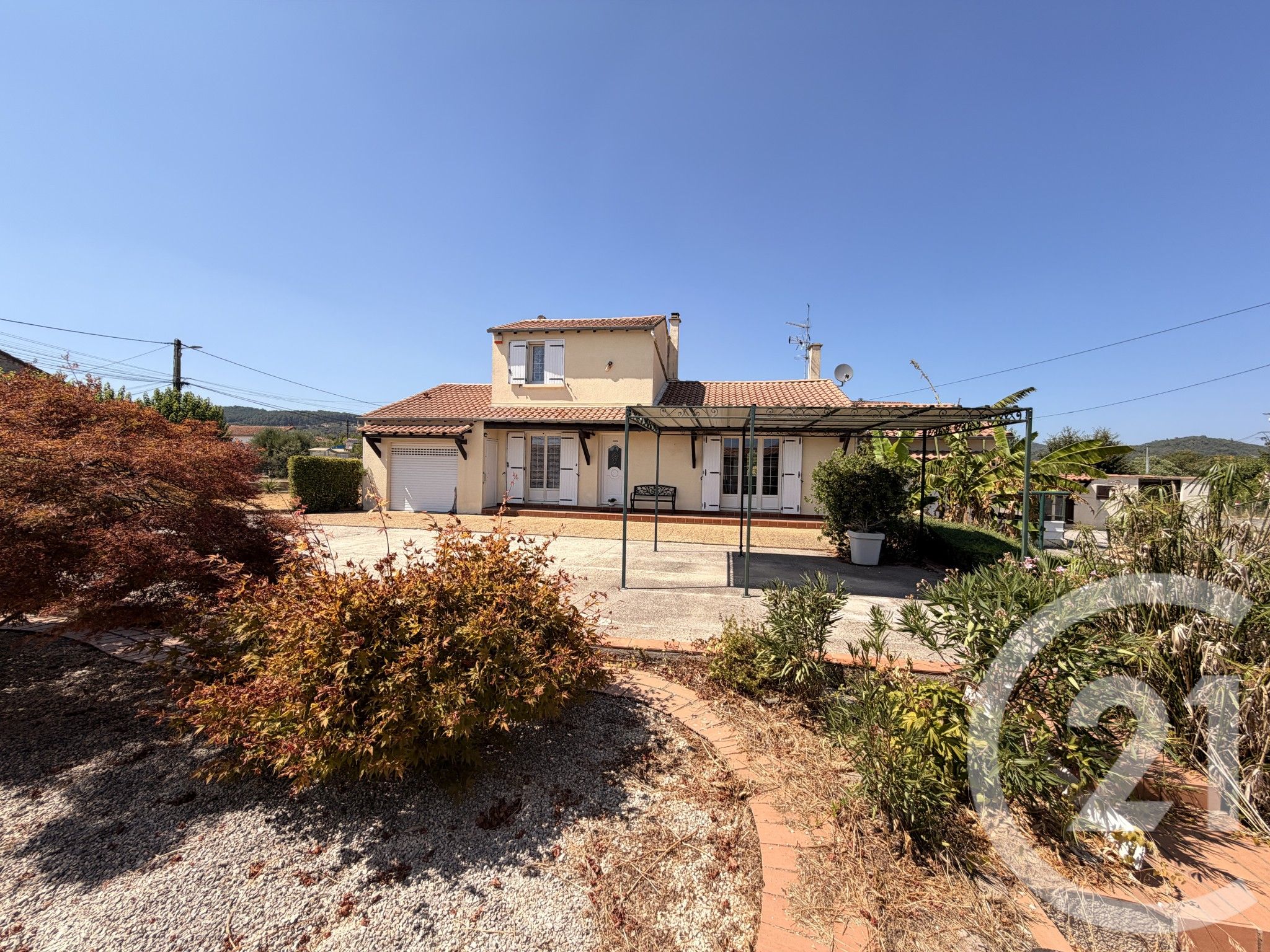 Maison 86m² — Saint-Julien-les-Rosiers