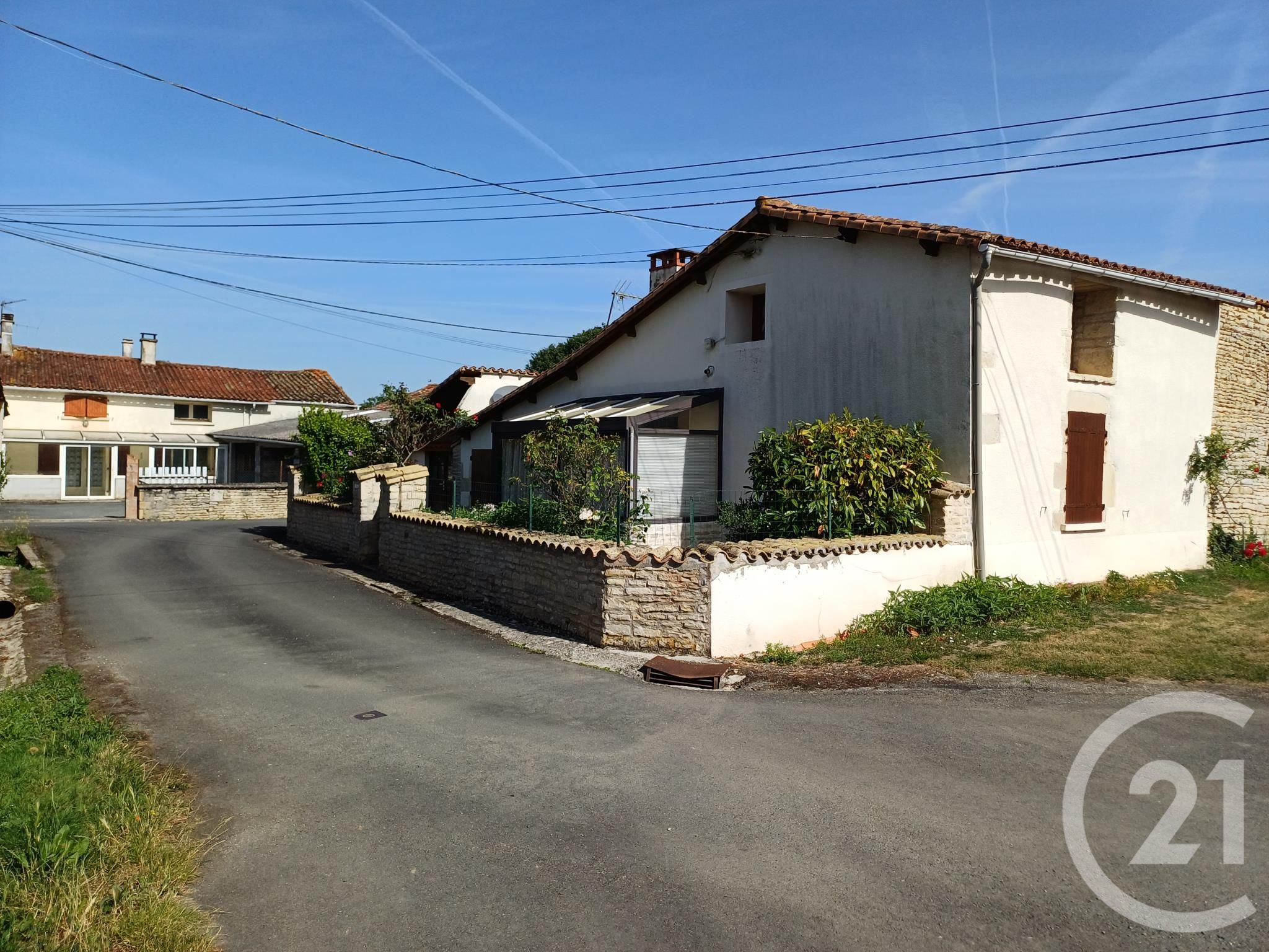 Maison 77m² — Ensigné