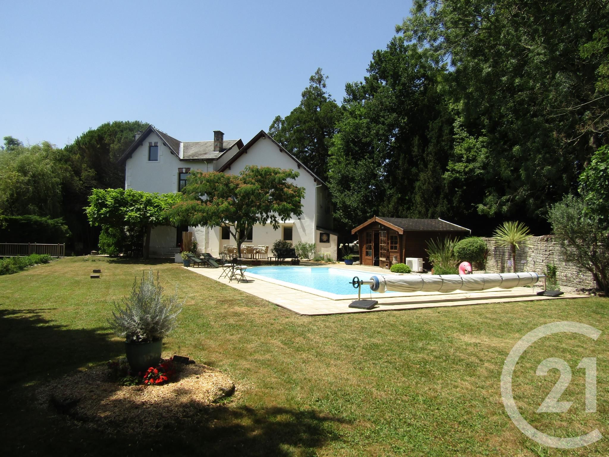 Maison 171m² — Brioux-sur-Boutonne