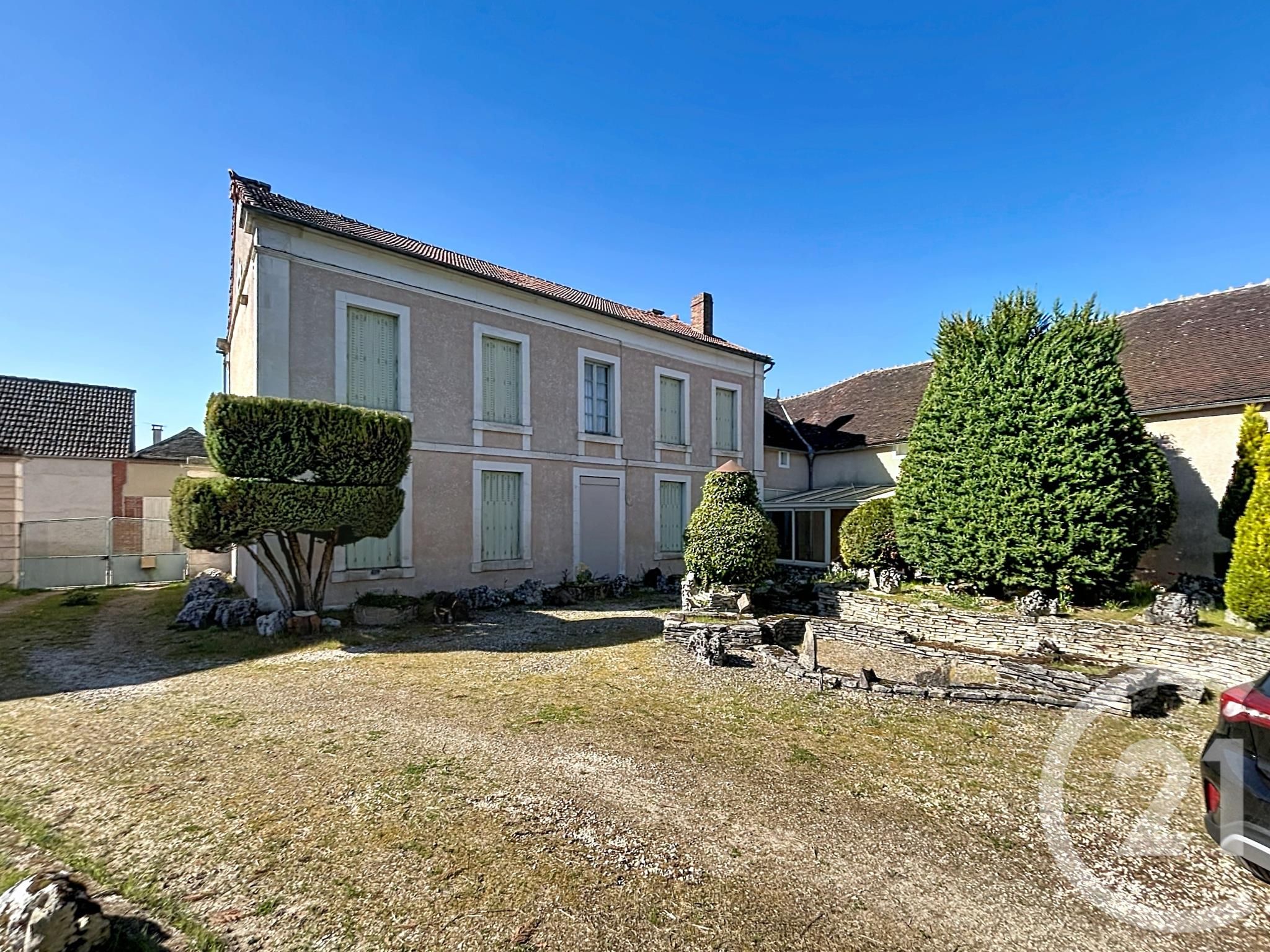 Maison 237m² — Fleury-la-Vallée
