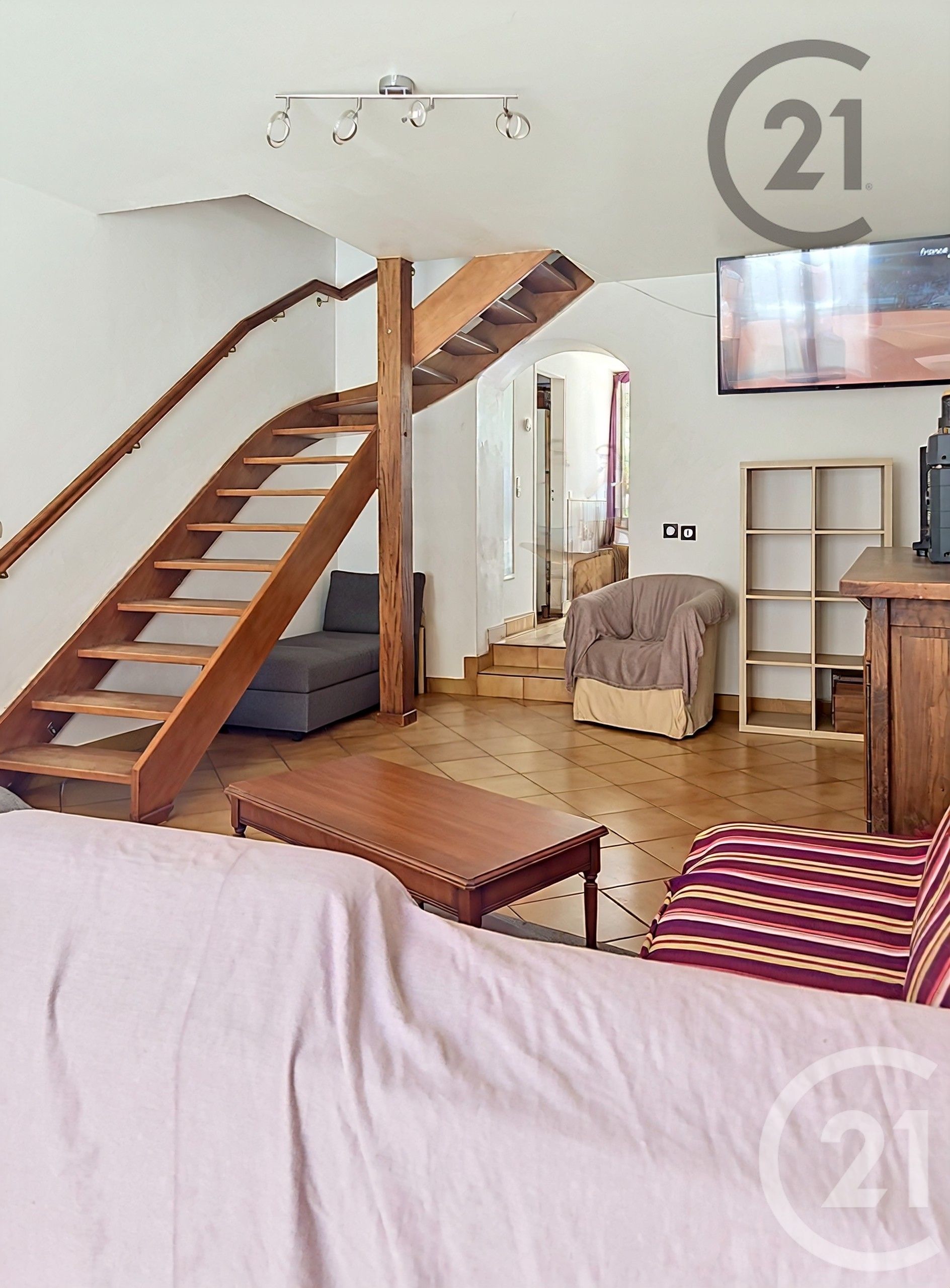 Maison 97m² — Saint-Cyr-les-Colons