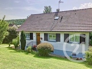 Maison 136m² — Villecien
