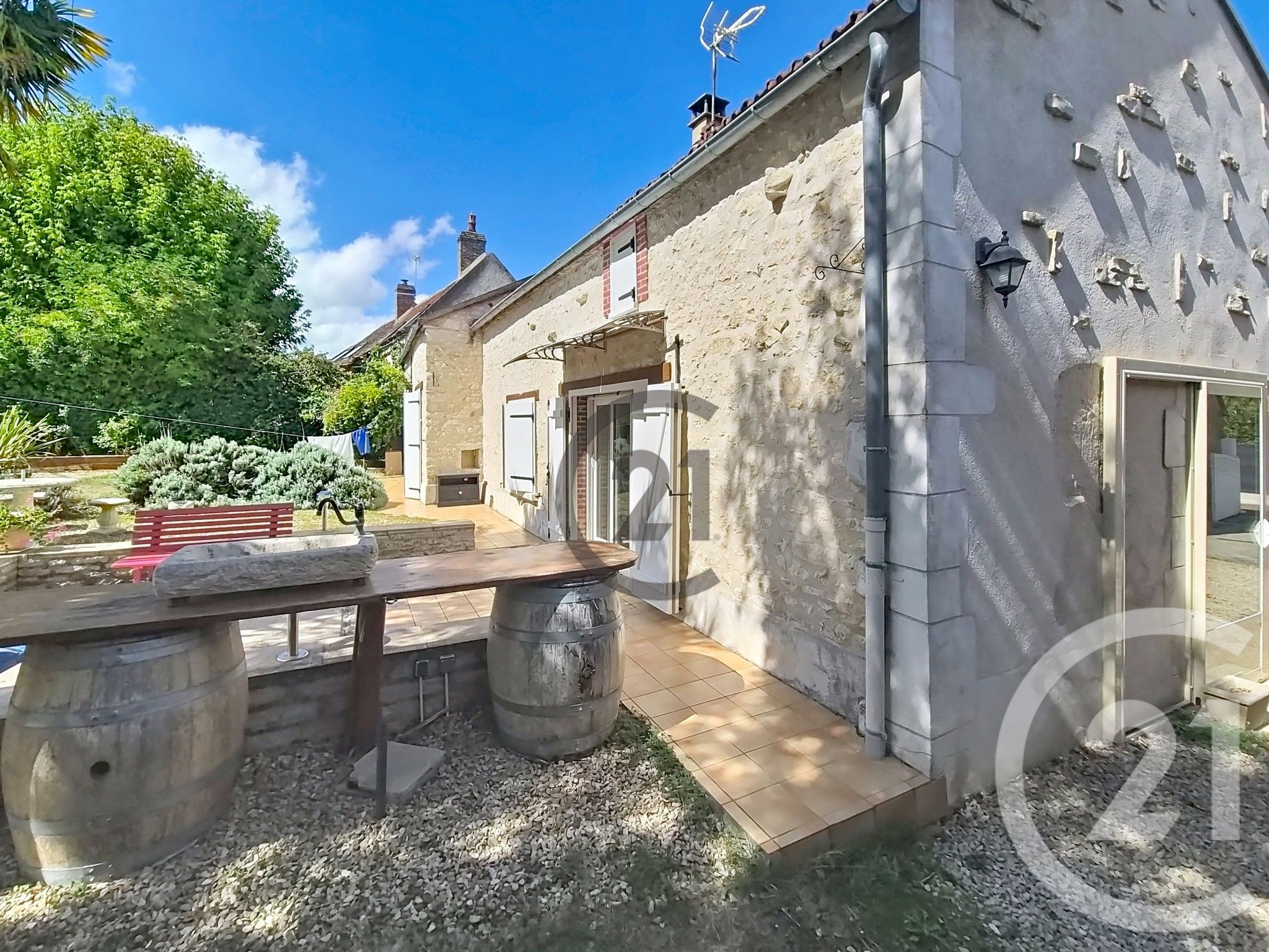 Maison 79m² — Mont-Saint-Sulpice