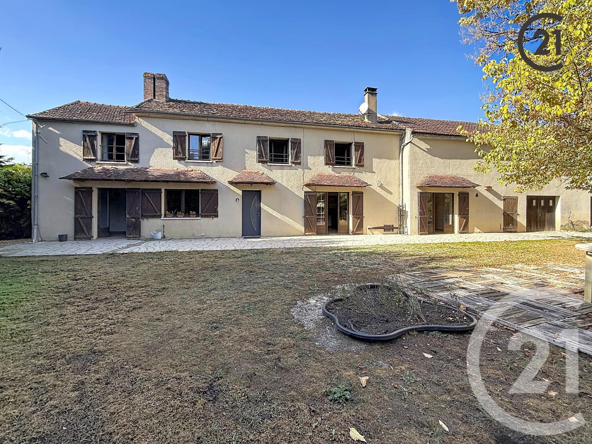 Maison 150m² — Charbuy