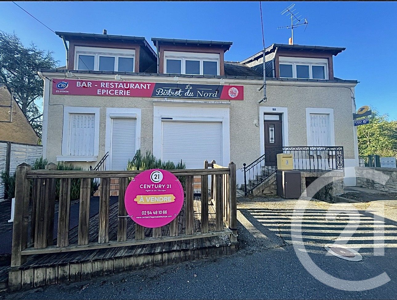 Maison 165m² — Montgivray