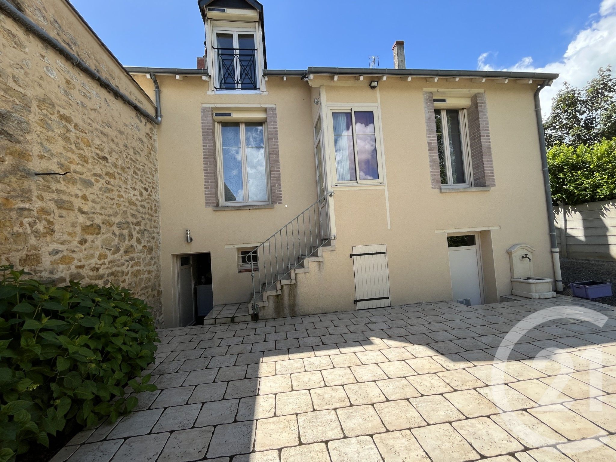 Maison 130m² — La Châtre