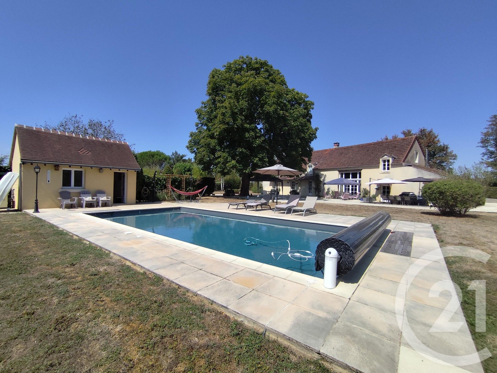 Maison 236m² — Saint-Chartier