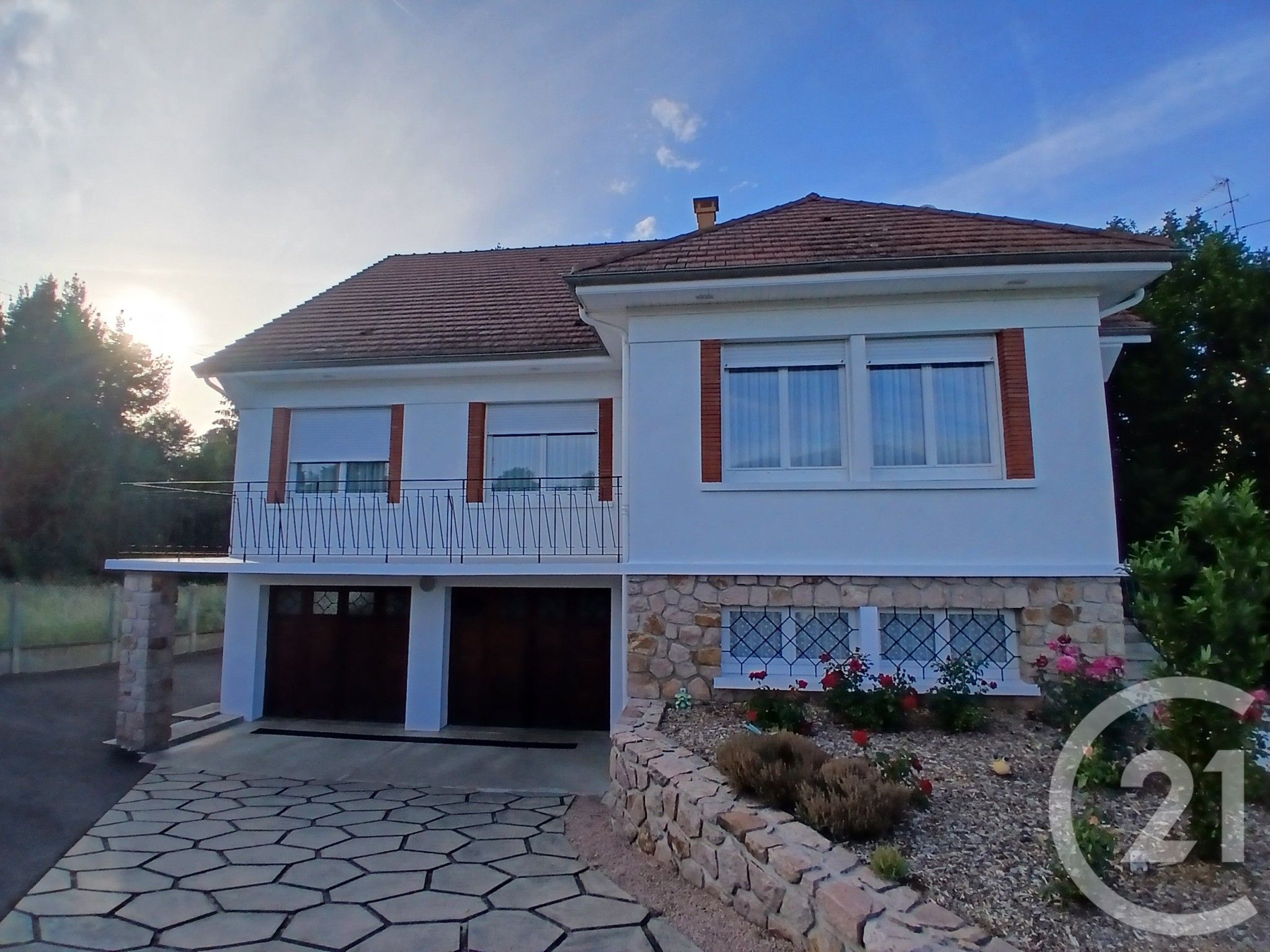 Maison 190m² — Néris-les-Bains