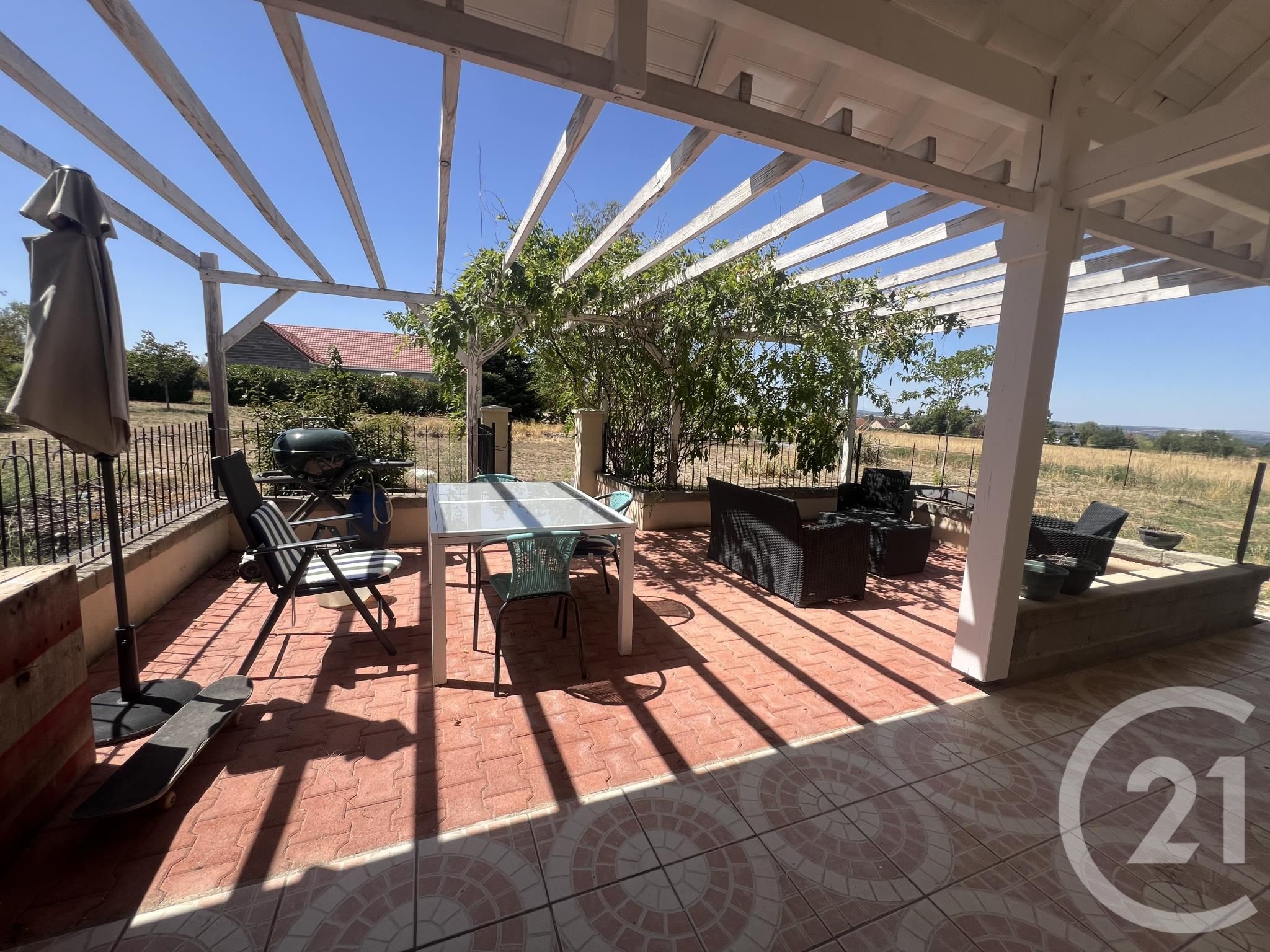 Maison 170m² — Villebret