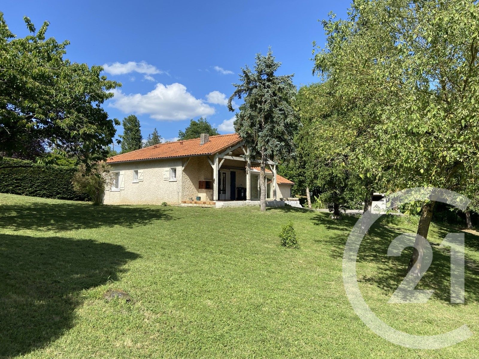 Maison 106m² — Senillé-Saint-Sauveur