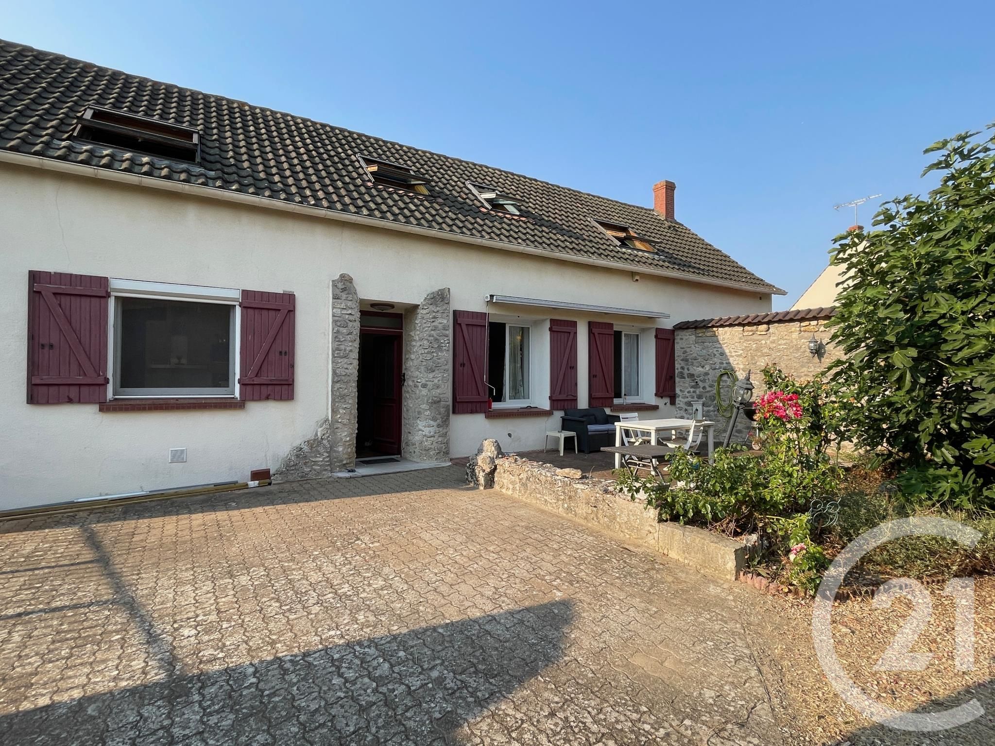 Maison 178m² — Erceville