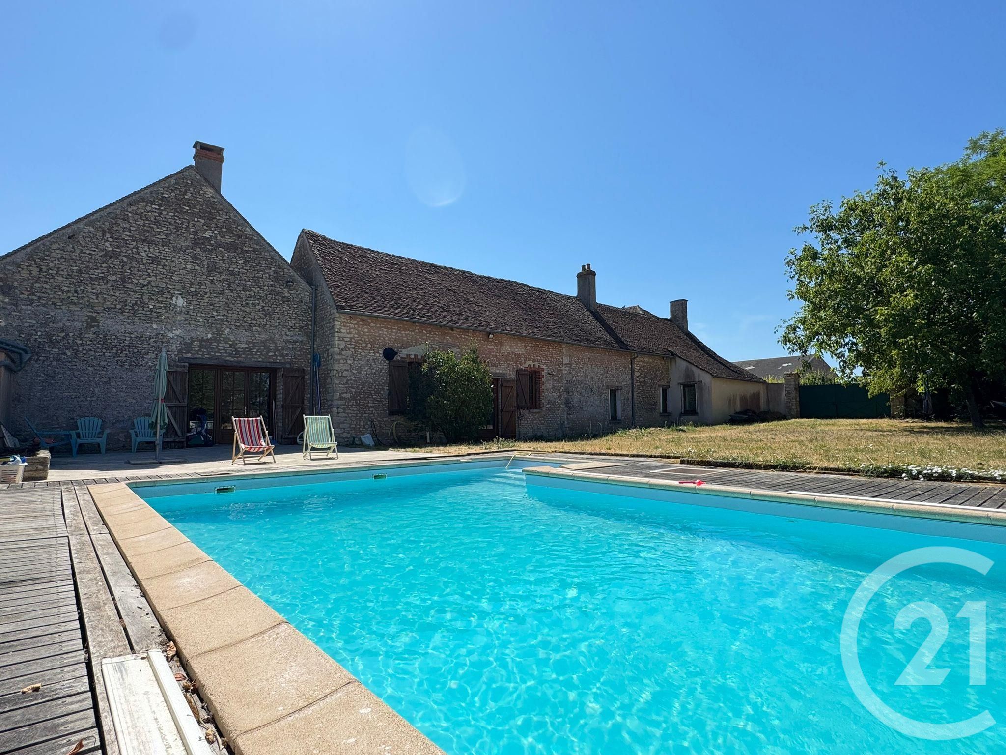 Maison 220m² — Boynes