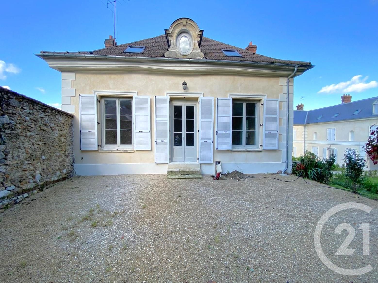 Appartement 70m² — Nerville-la-Forêt