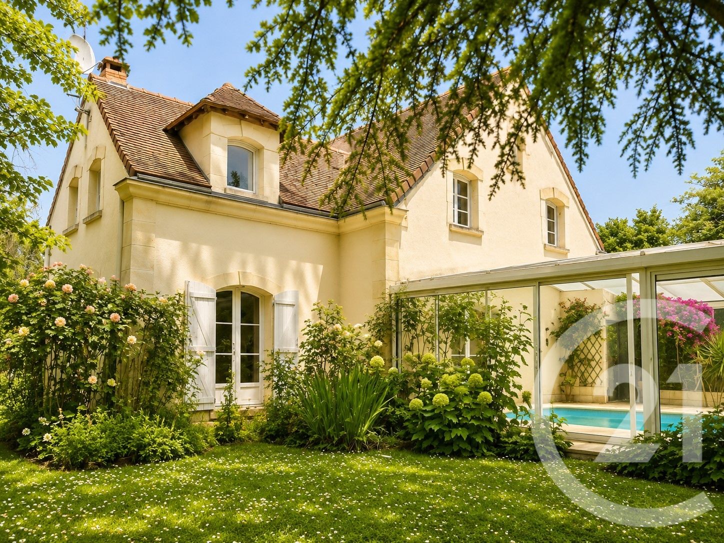 Maison 290m² — Presles