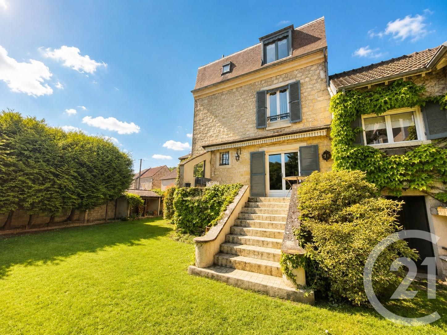 Maison 122m² — Valmondois