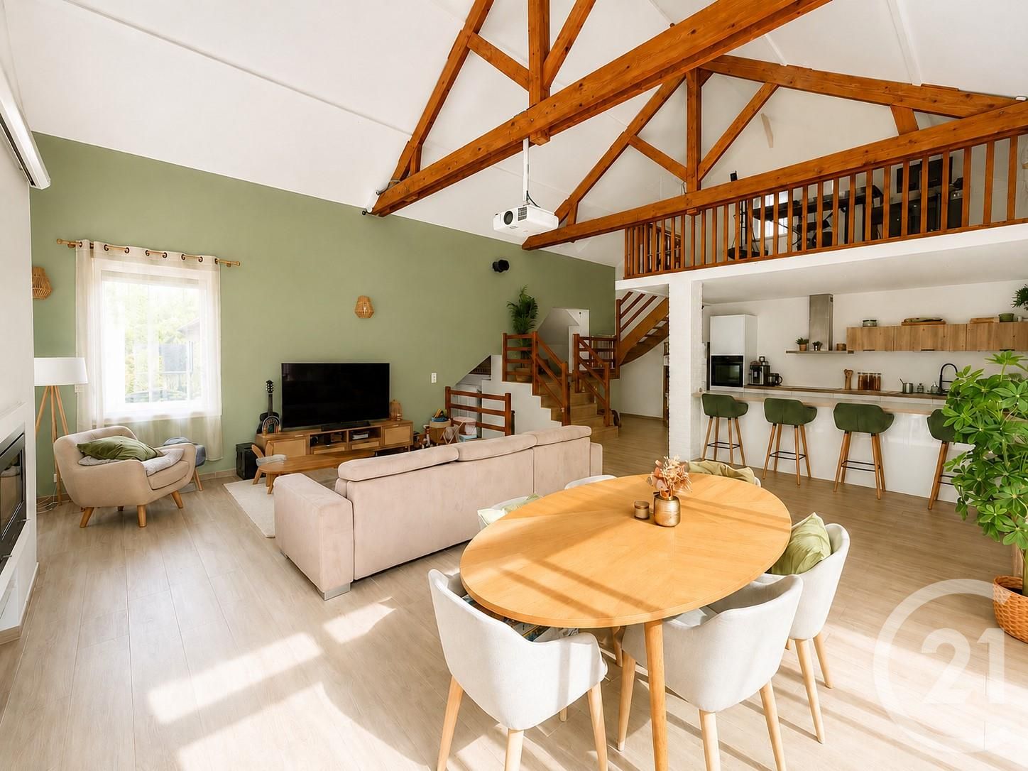 Maison 176m² — Nesles-la-Vallée