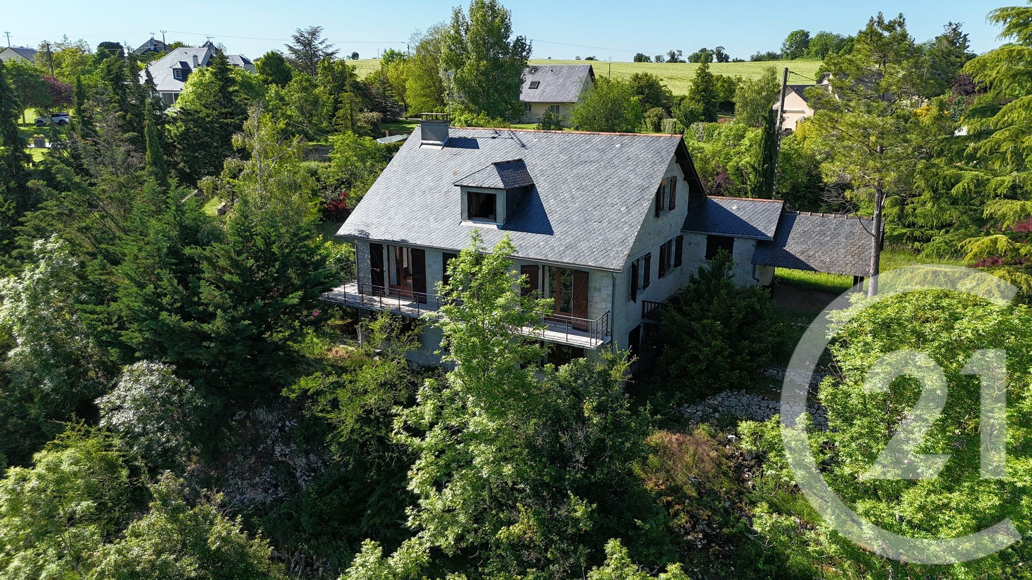 Maison 210m² — Valady