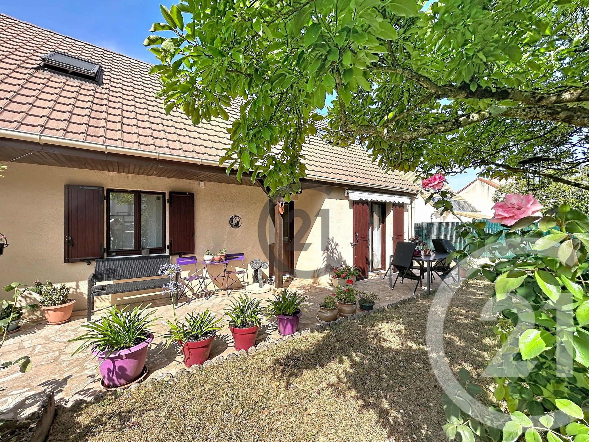 Maison 100m² — La Brosse-Montceaux
