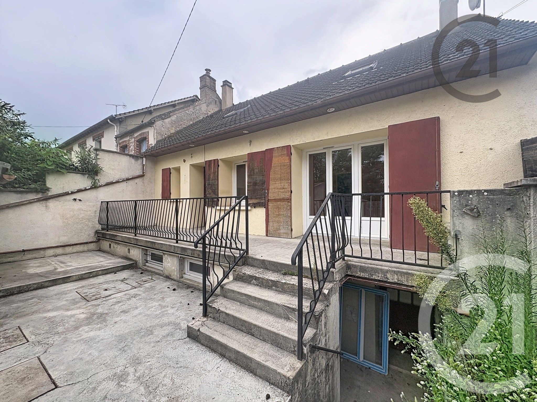 Maison 126m² — Salins