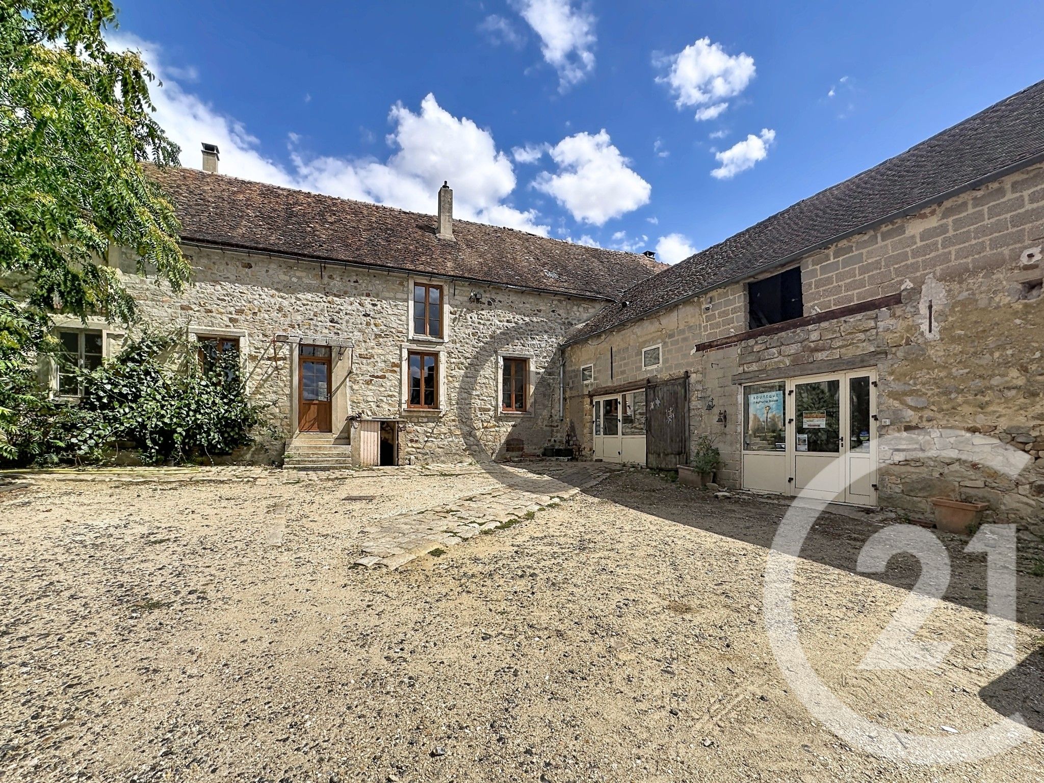 Maison 169m² — Montmachoux