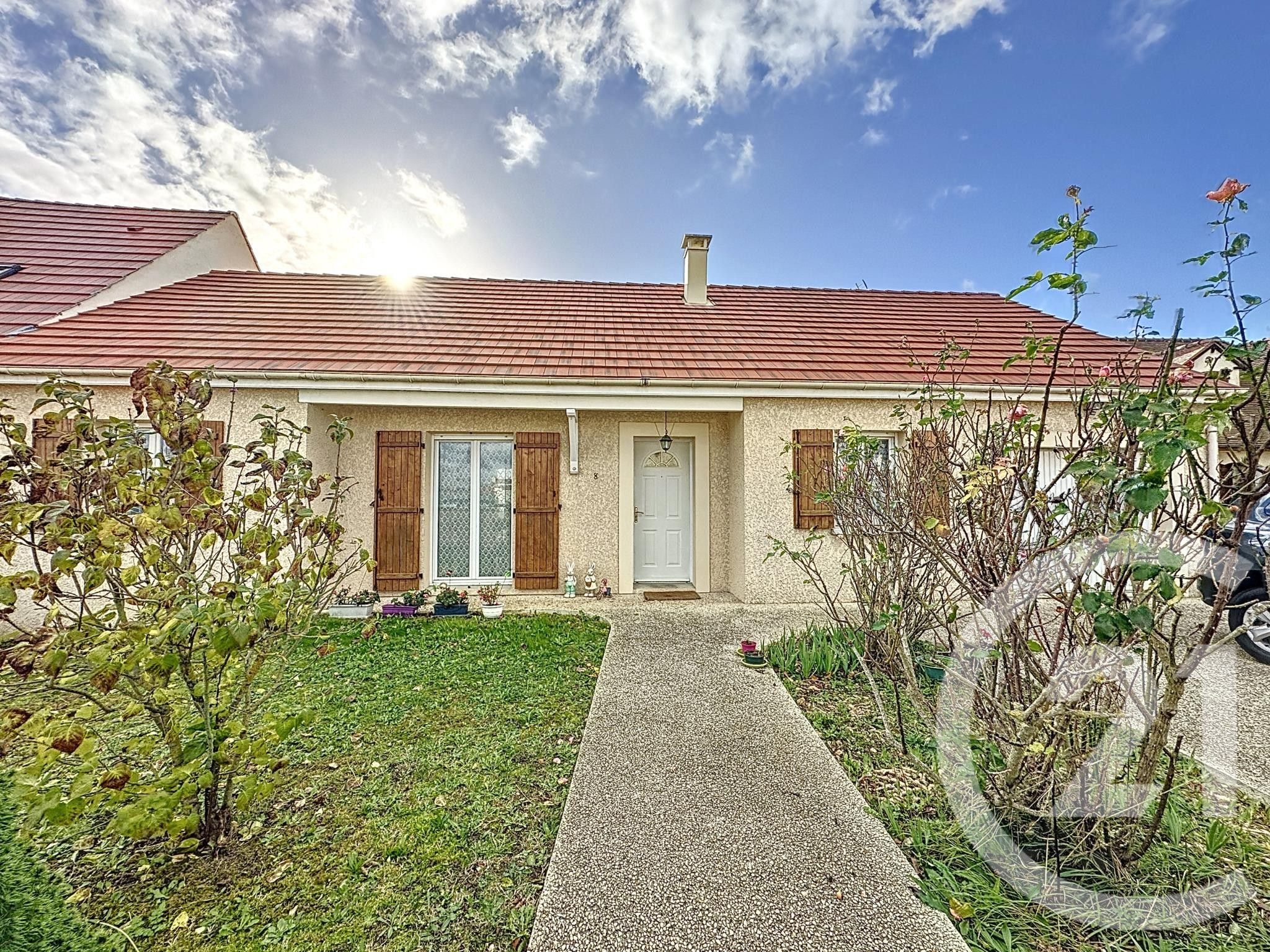 Maison 90m² — Cannes-Écluse