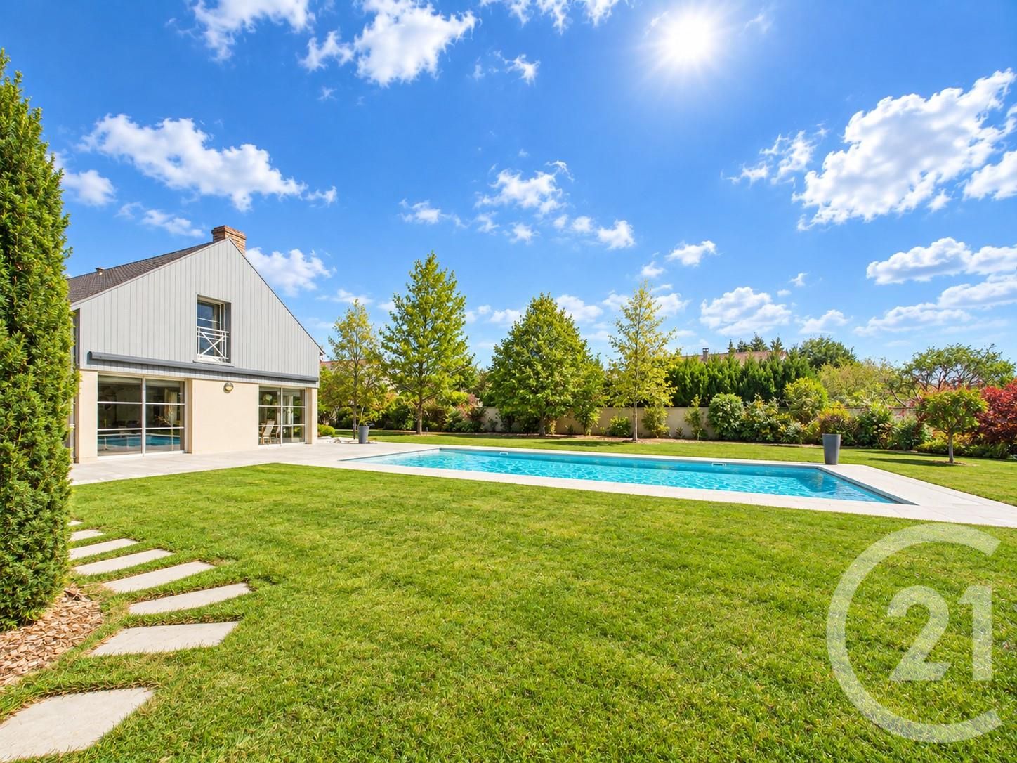Maison 289m² — Orsonville