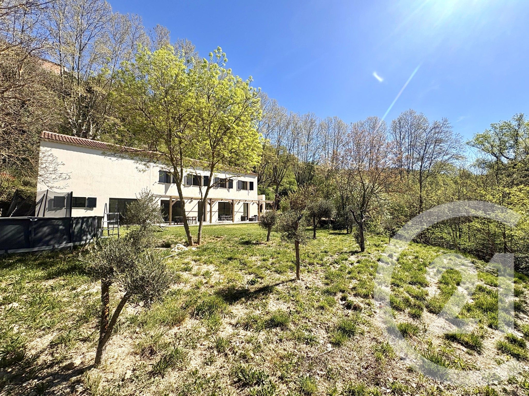 Maison 165m² — Varages