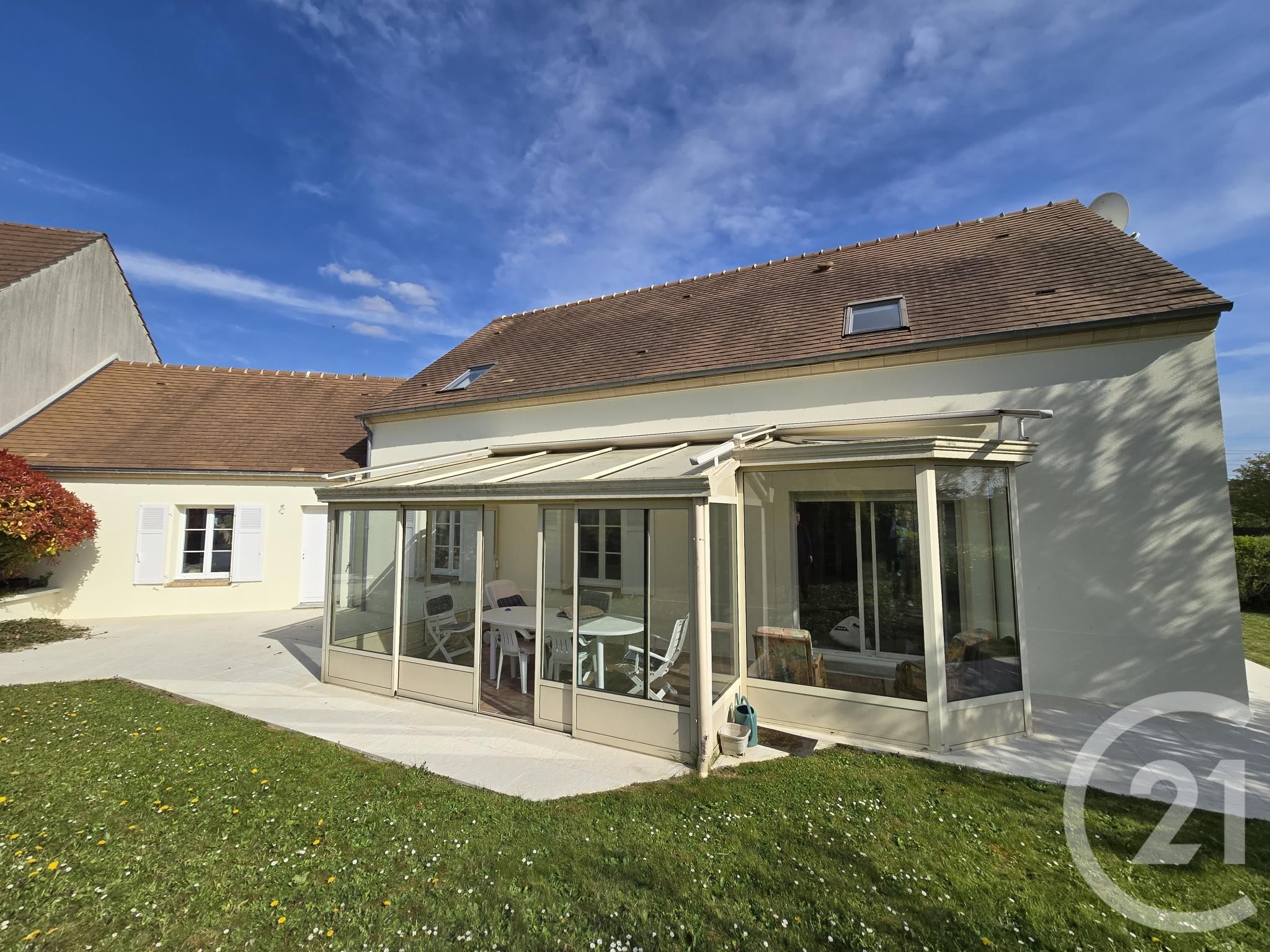 Maison 150m² — Sagy