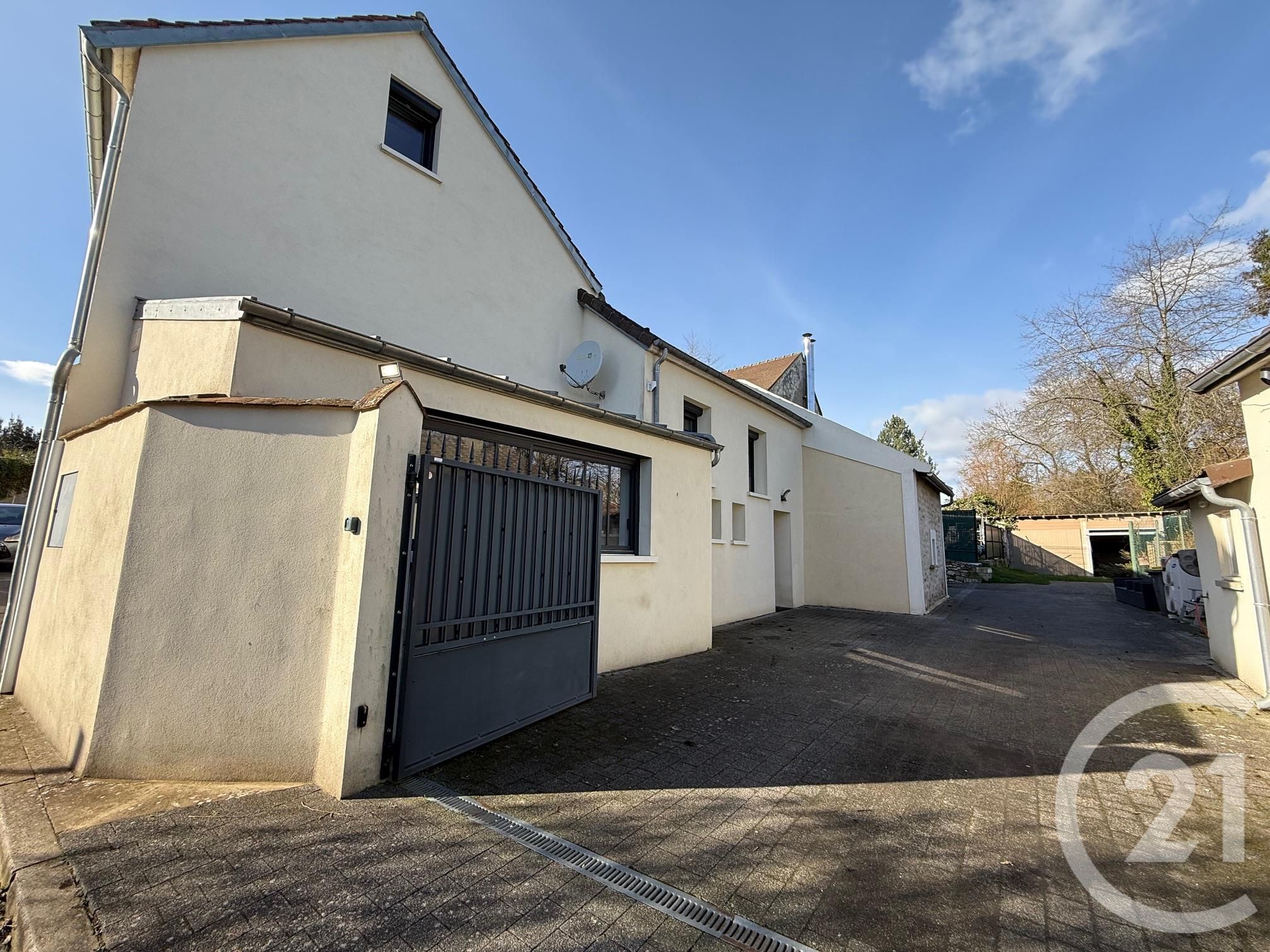 Maison 205m² — Longuesse