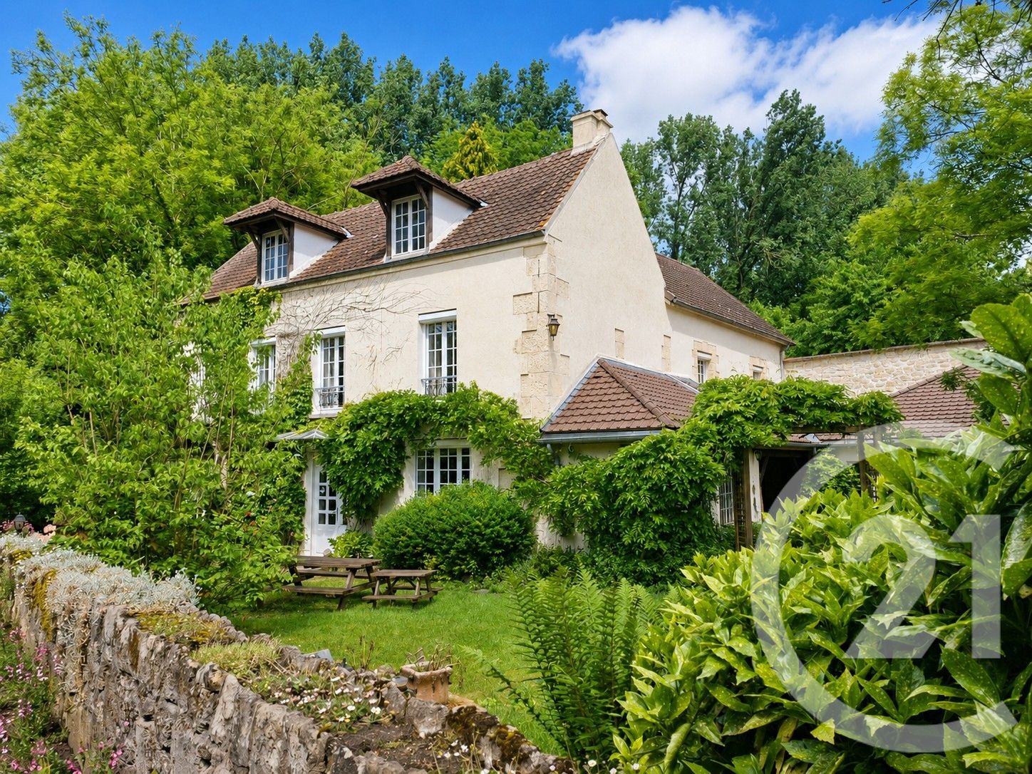 Maison 320m² — Santeuil
