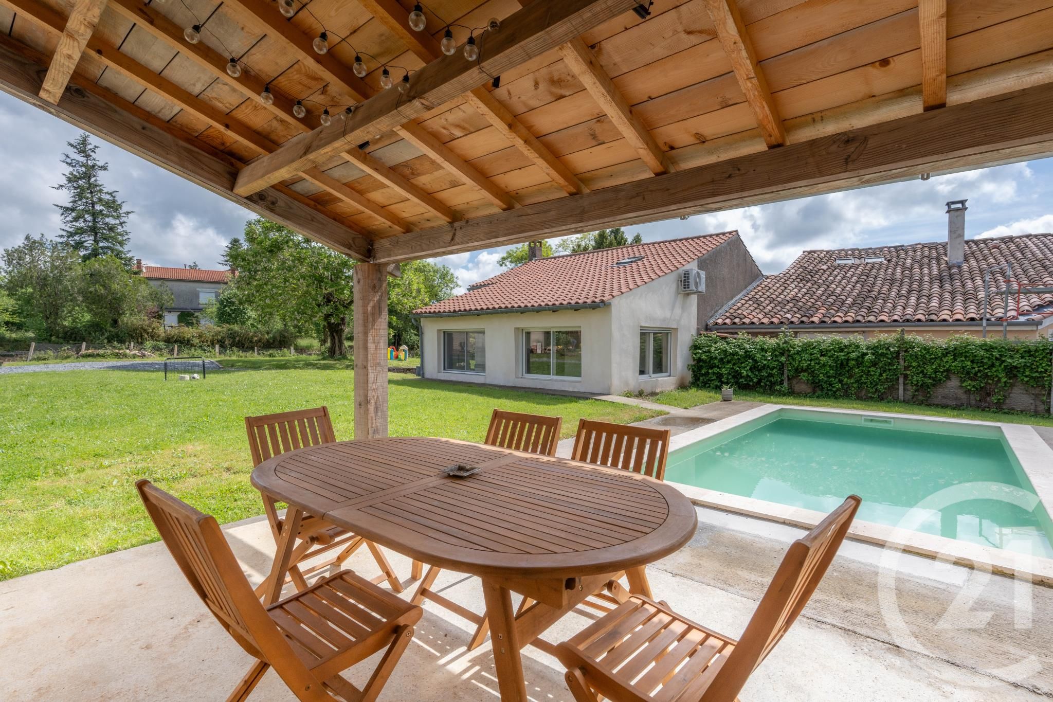 Maison 105m² — Teillet