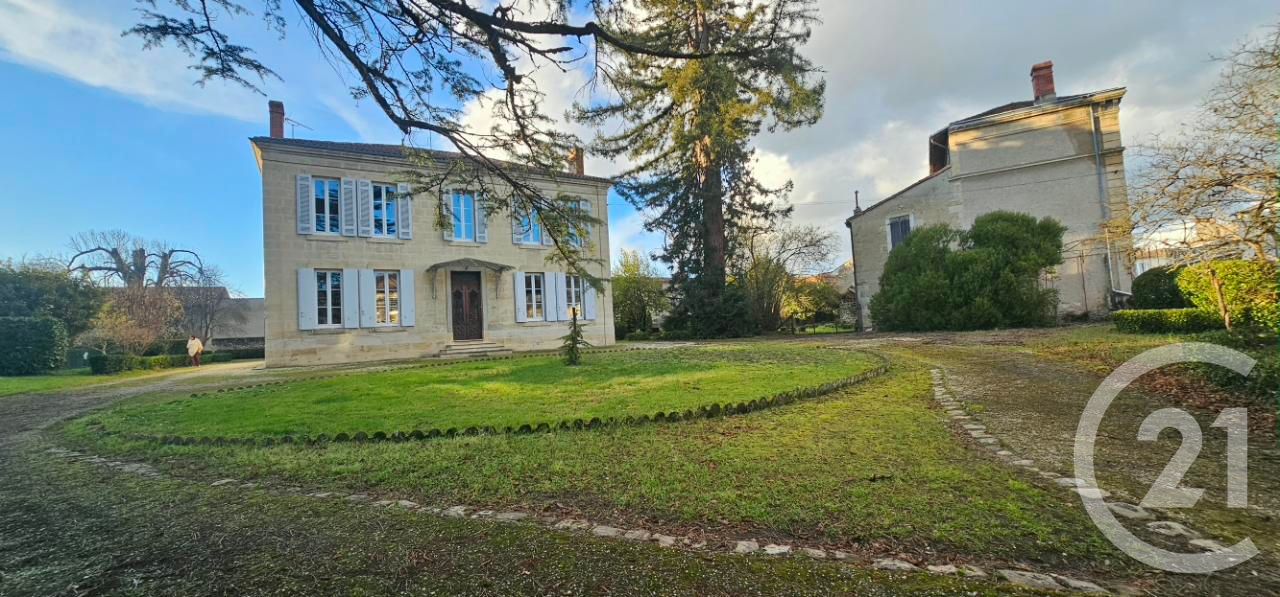 Maison 384m² — Langon