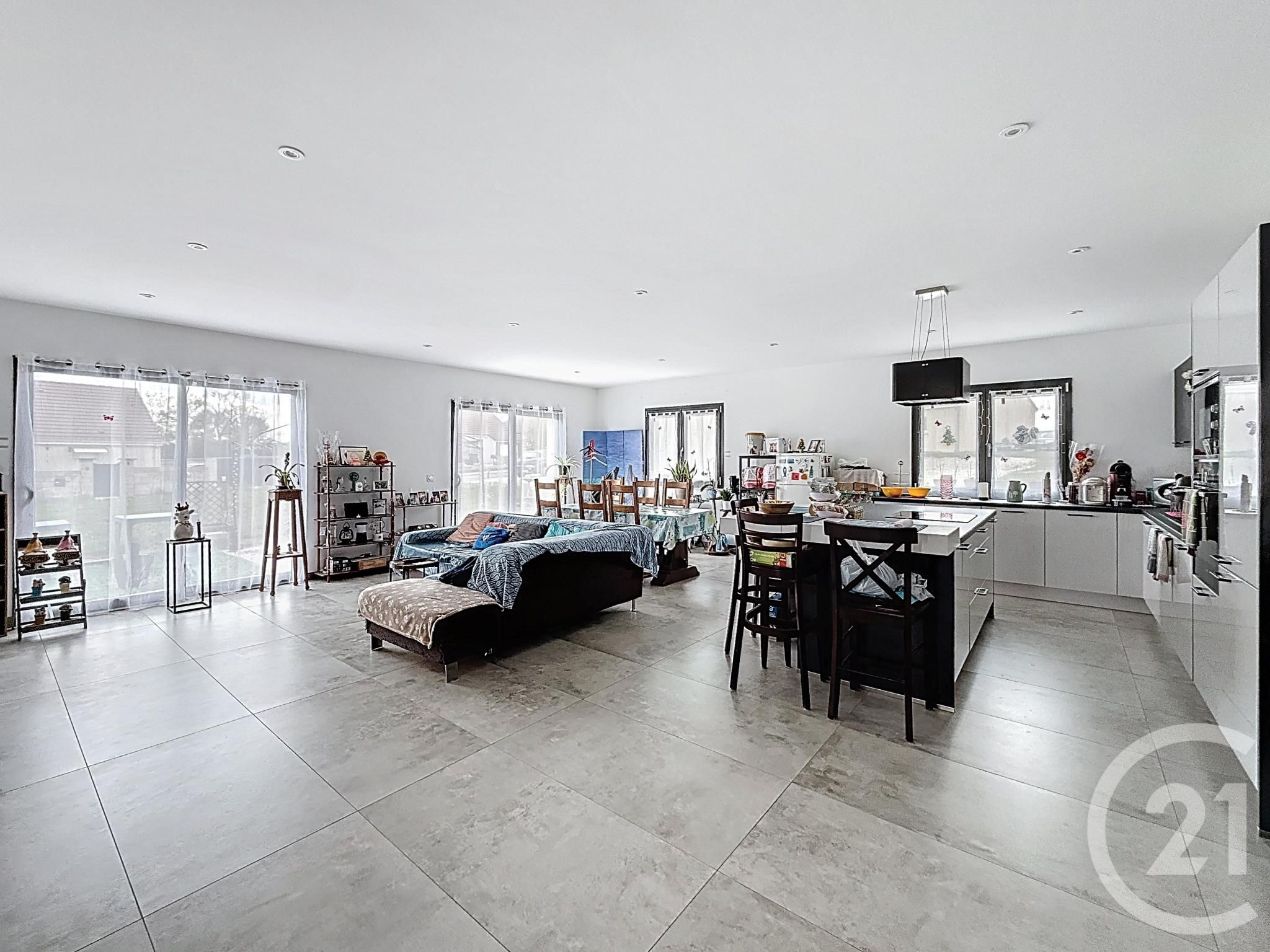Maison 151m² — Fontaine-Française
