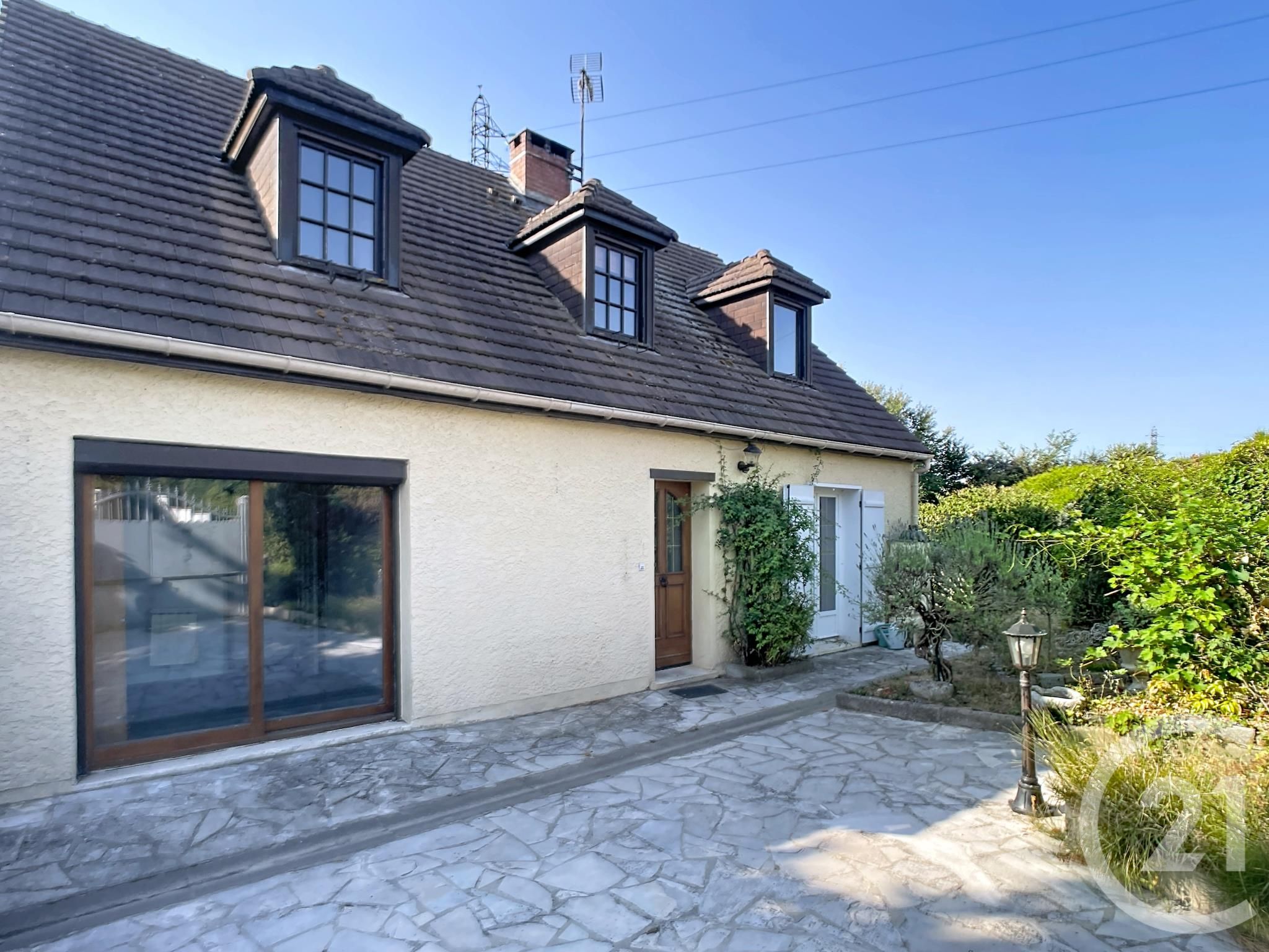 Maison 137m² — Trie-la-Ville