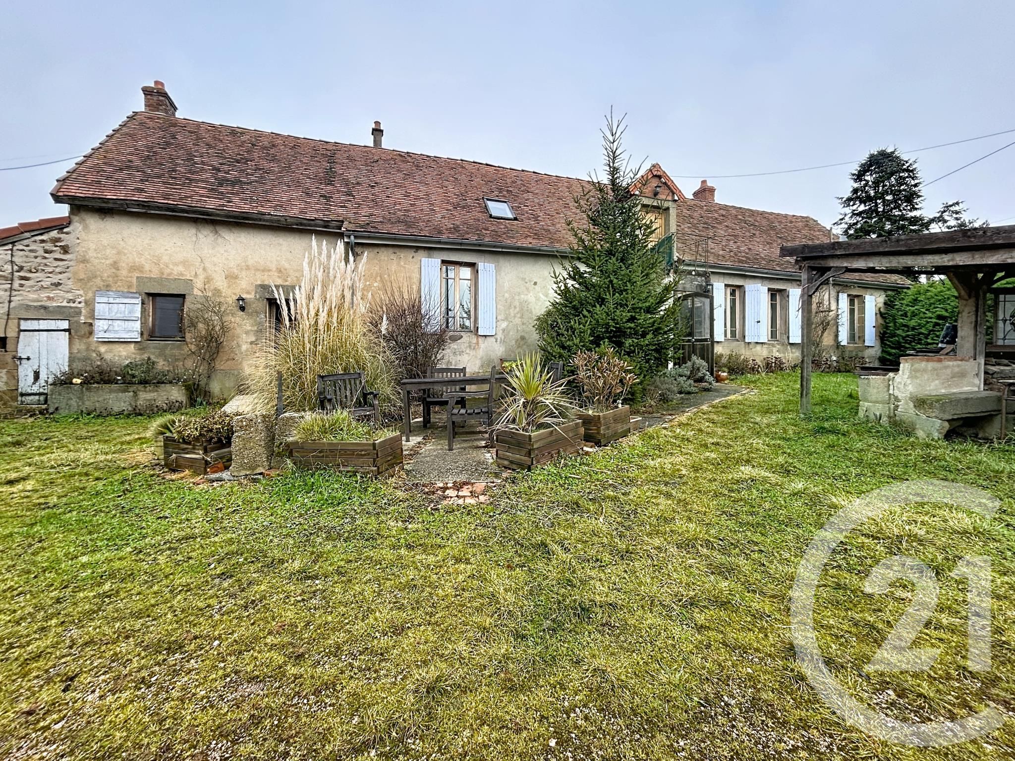 Maison 223m² — Tronget