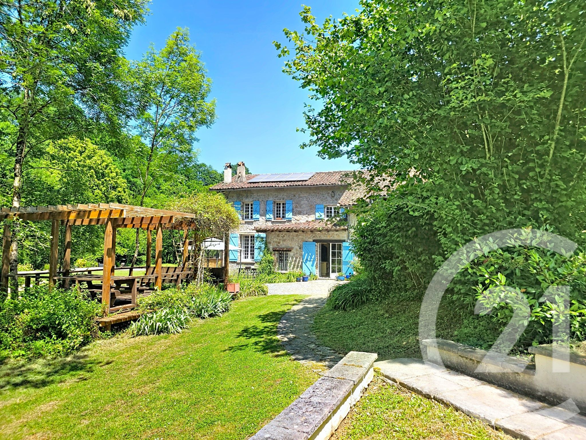 Maison 490m² — Durban-sur-Arize