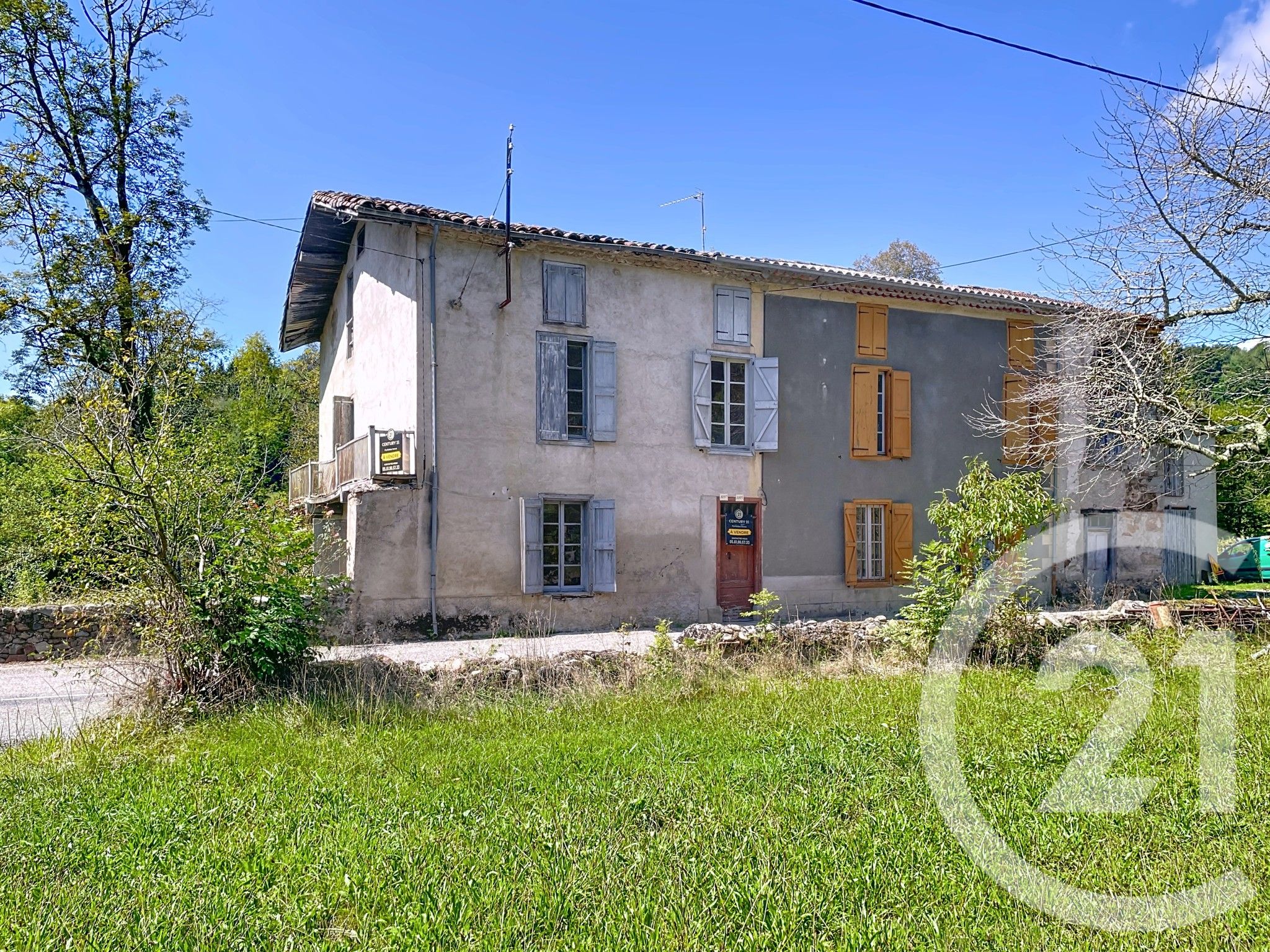 Maison 250m² — Aleu