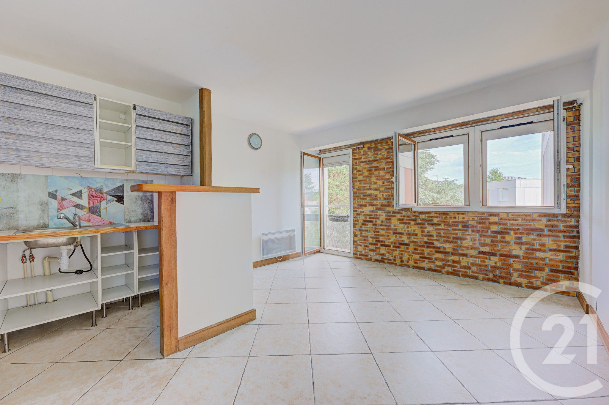 Appartement 27m² — Boussy-Saint-Antoine