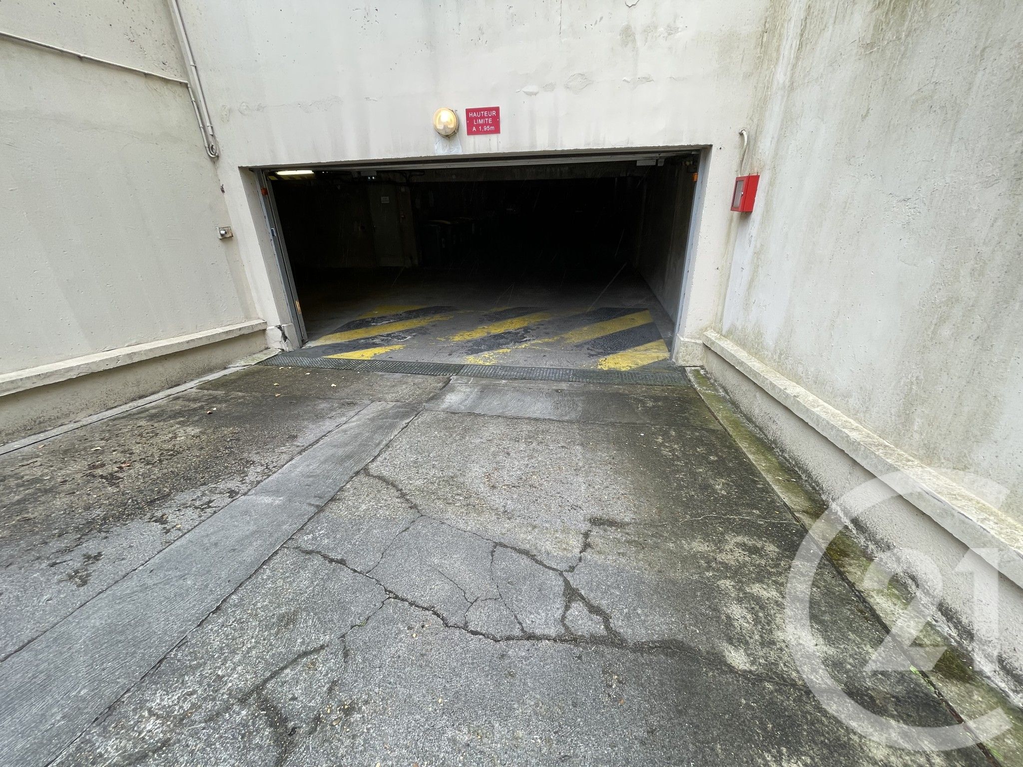 Parking 12m² — Montrouge