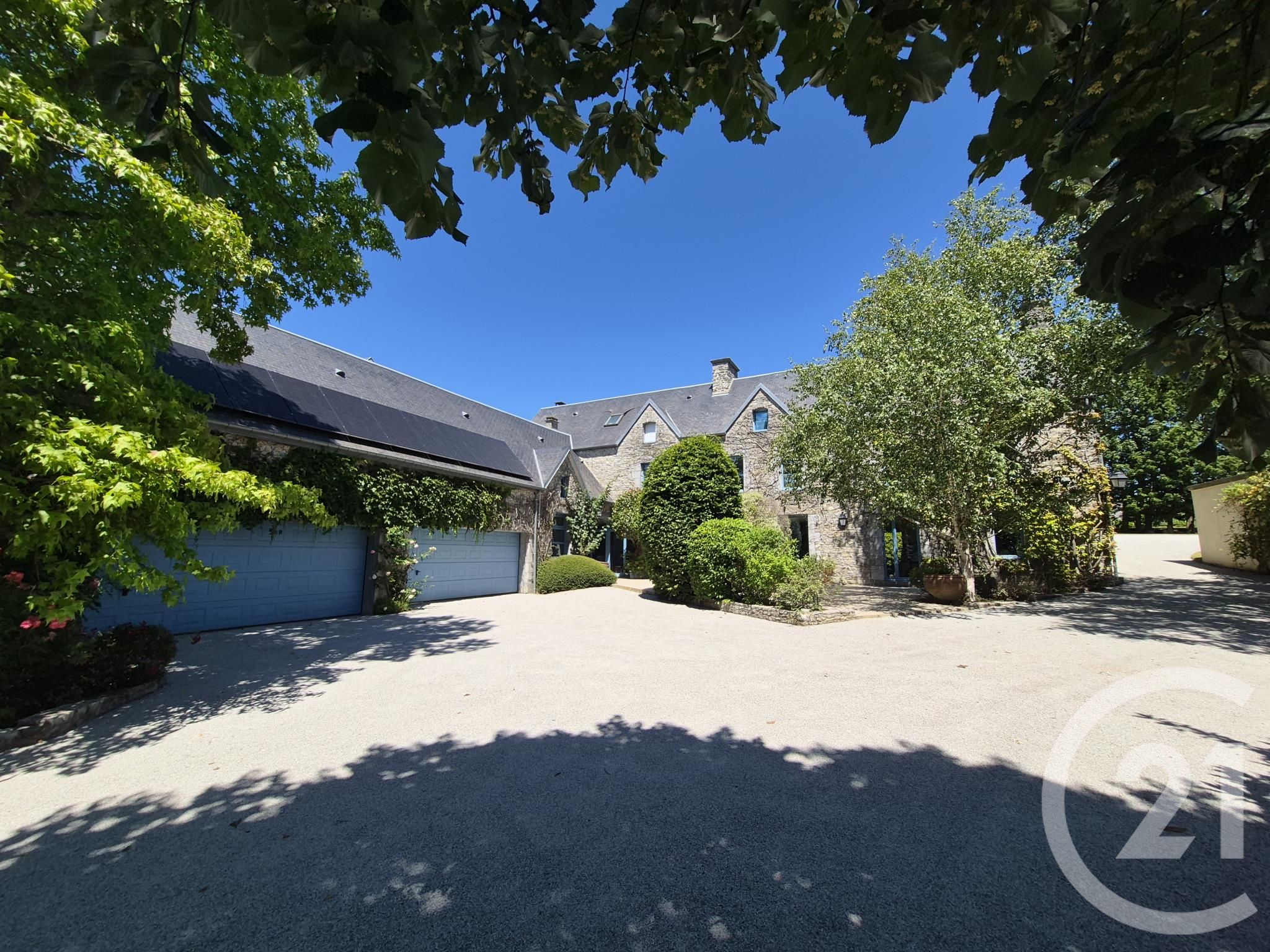 Maison 480m² — Yquelon