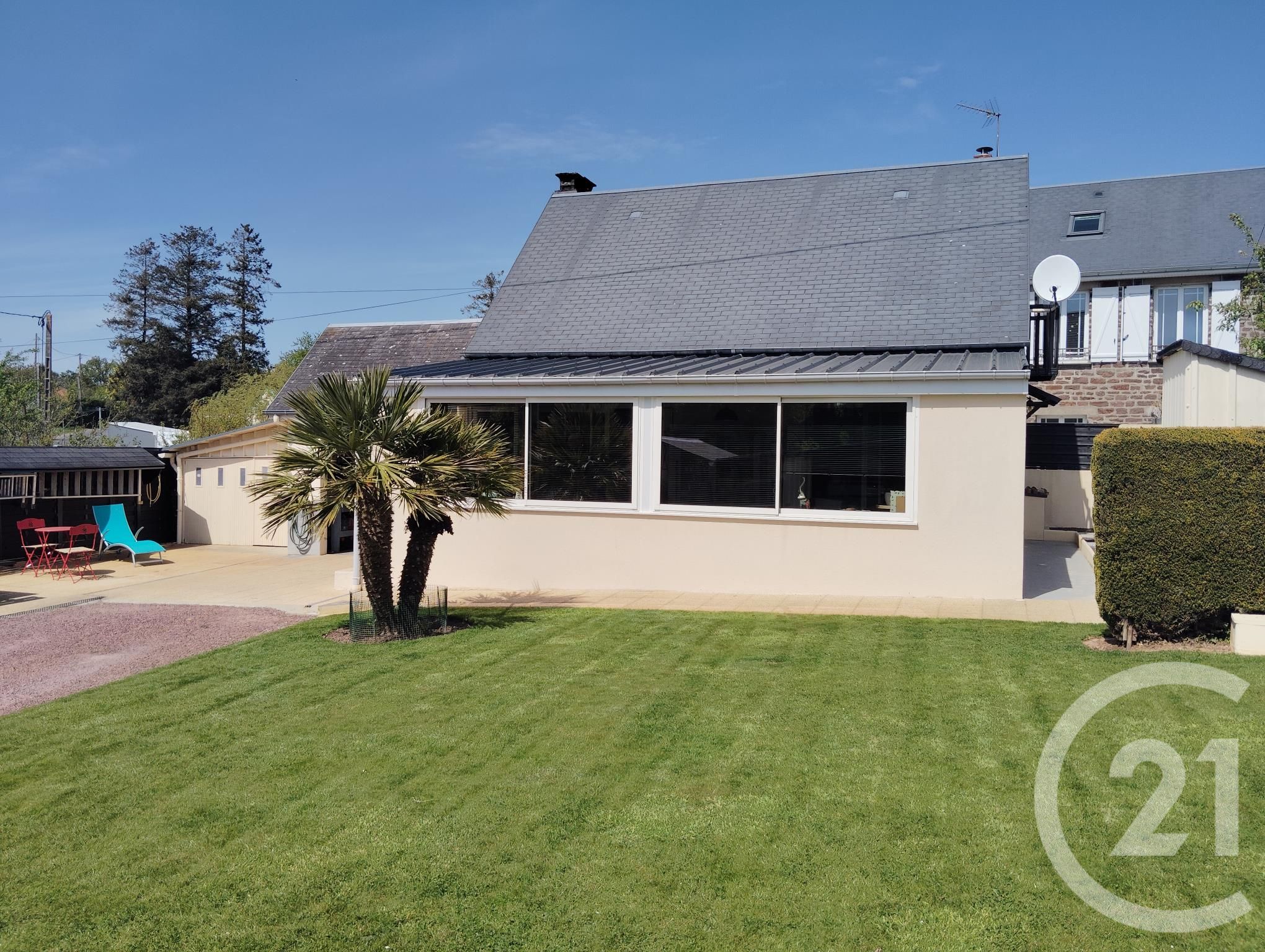 Maison 75m² — Saint-Planchers