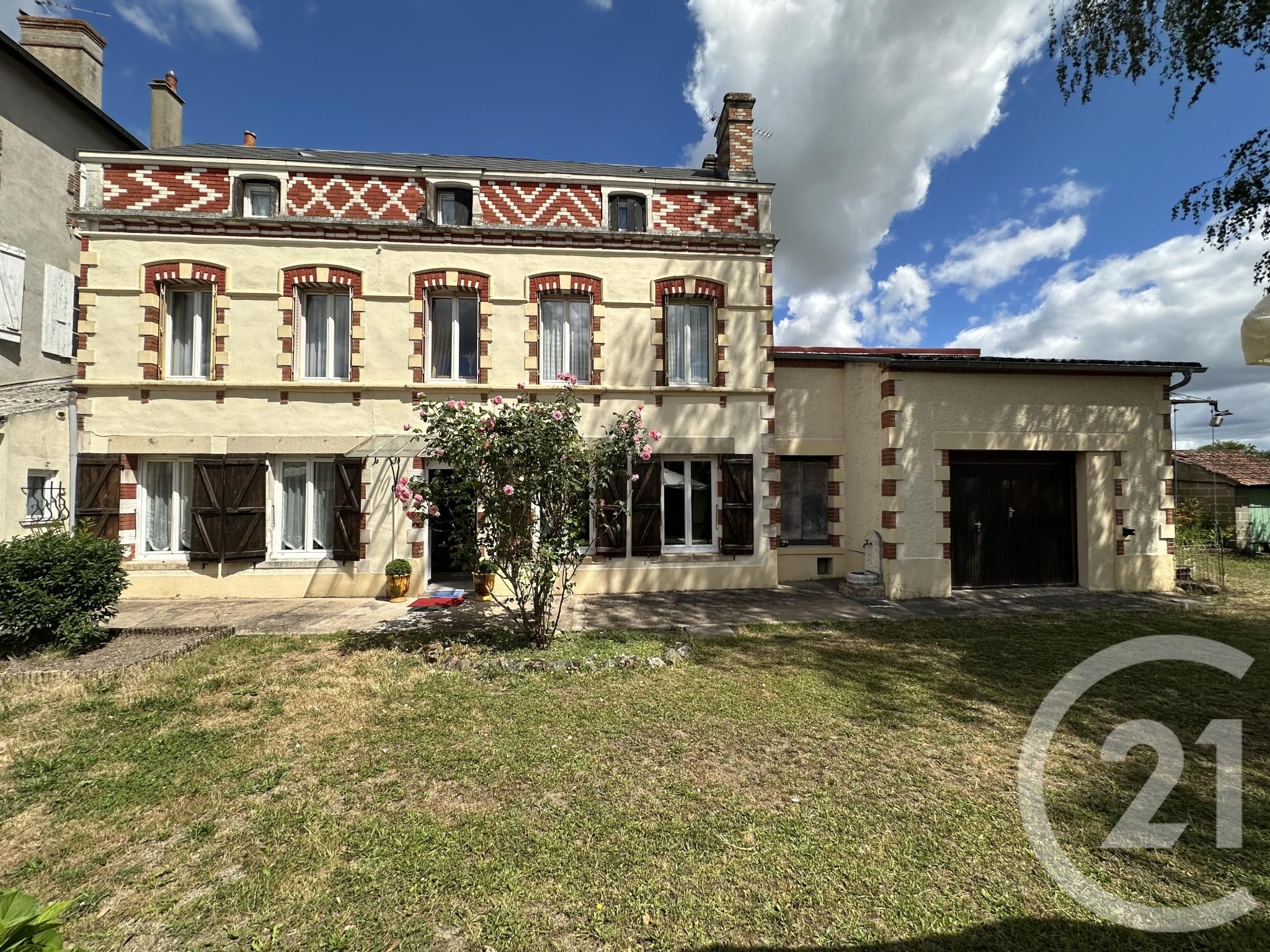 Maison 114m² — Cercy-la-Tour