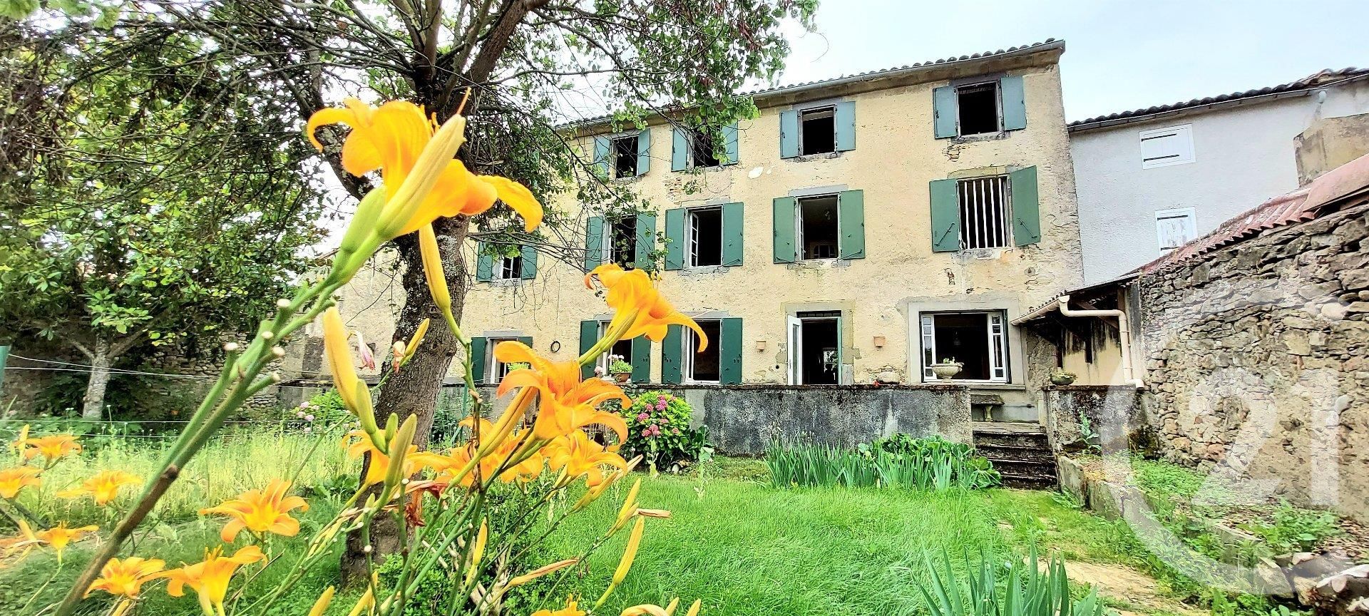 Maison 275m² — Aigues-Vives