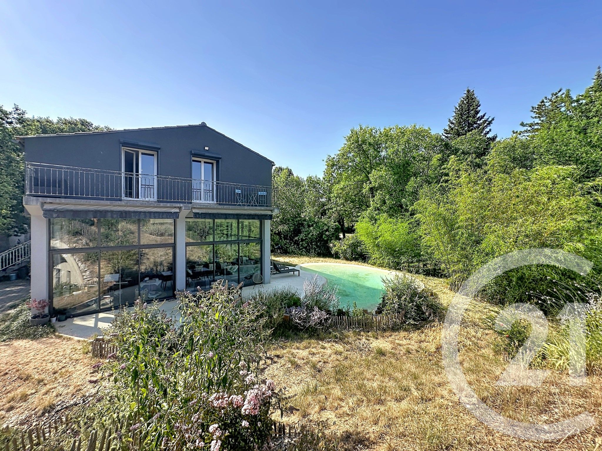 Maison 330m² — Mas-de-Londres