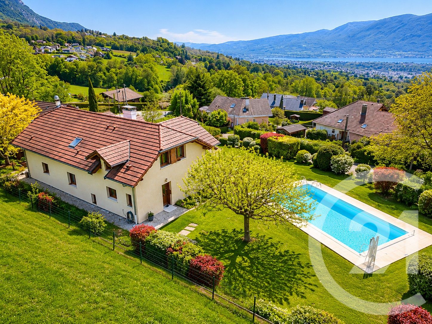 Maison 243m² — Trévignin