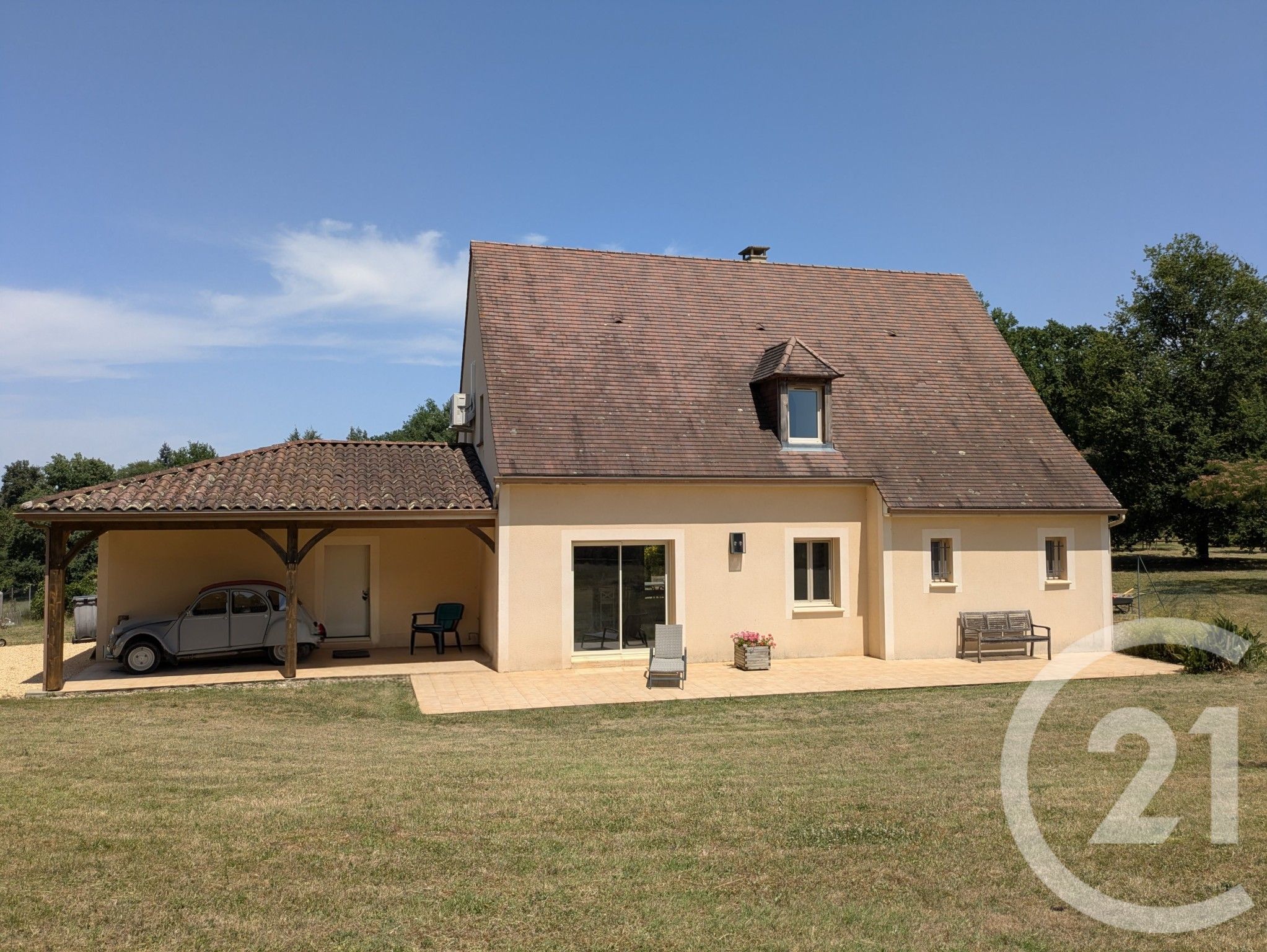 Maison 143m² — Sainte-Mondane