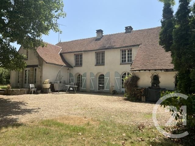 Maison 150m² — La Neuville-sur-Essonne