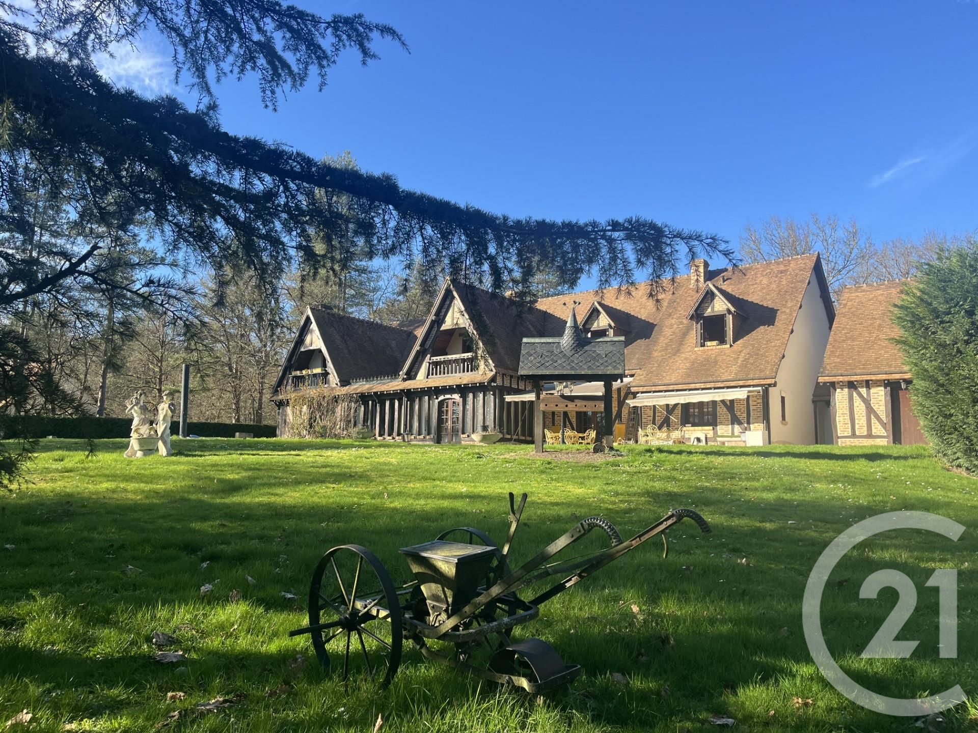 Maison 345m² — La Ferté-Saint-Cyr