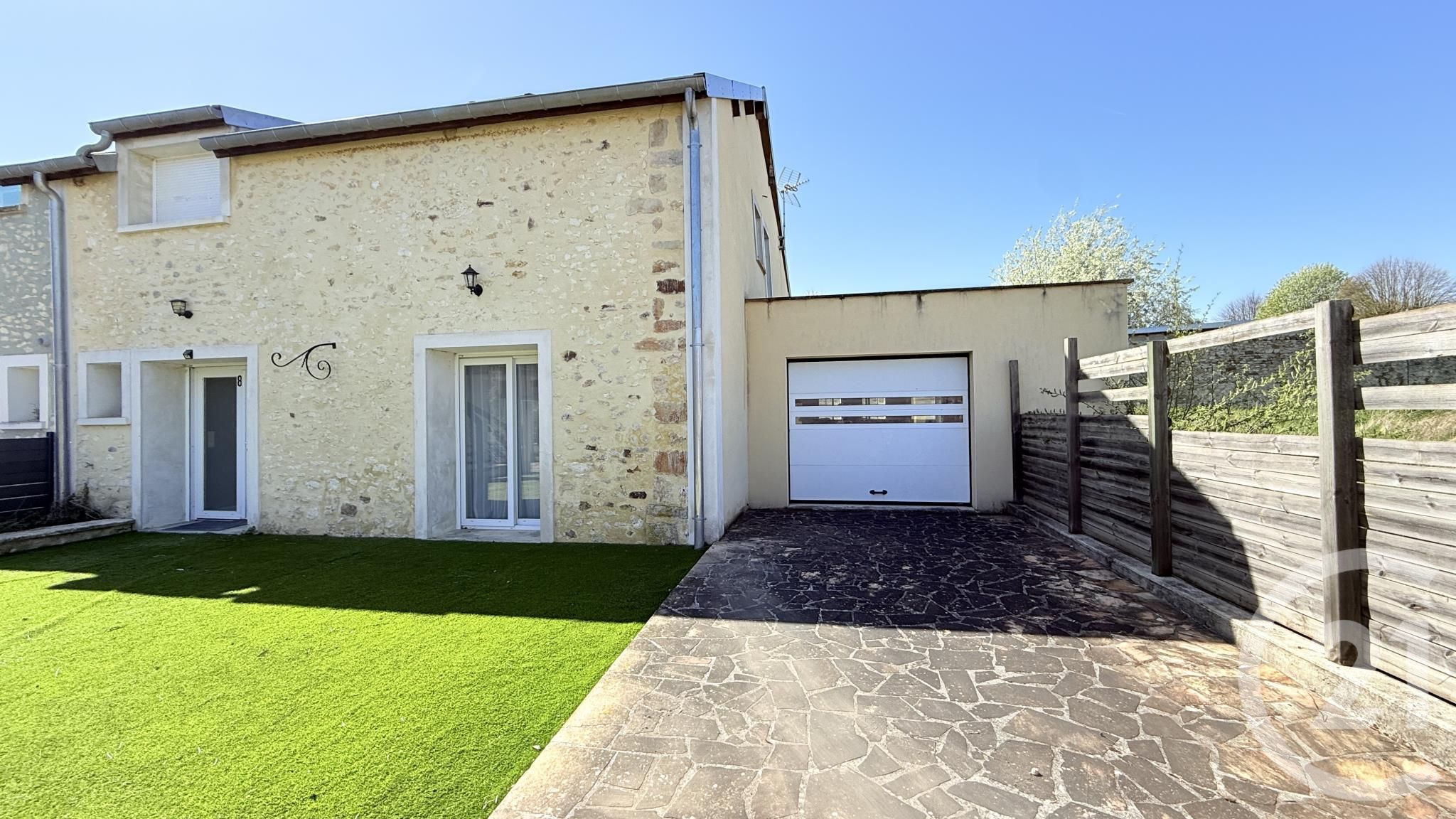 Maison 118m² — Esternay