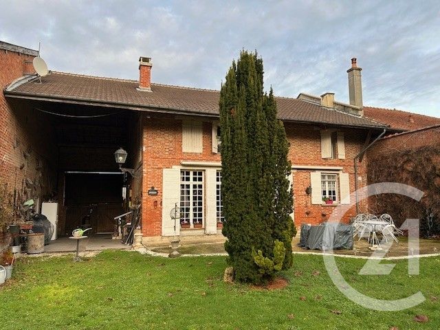 Maison 200m² — Vitry-en-Perthois